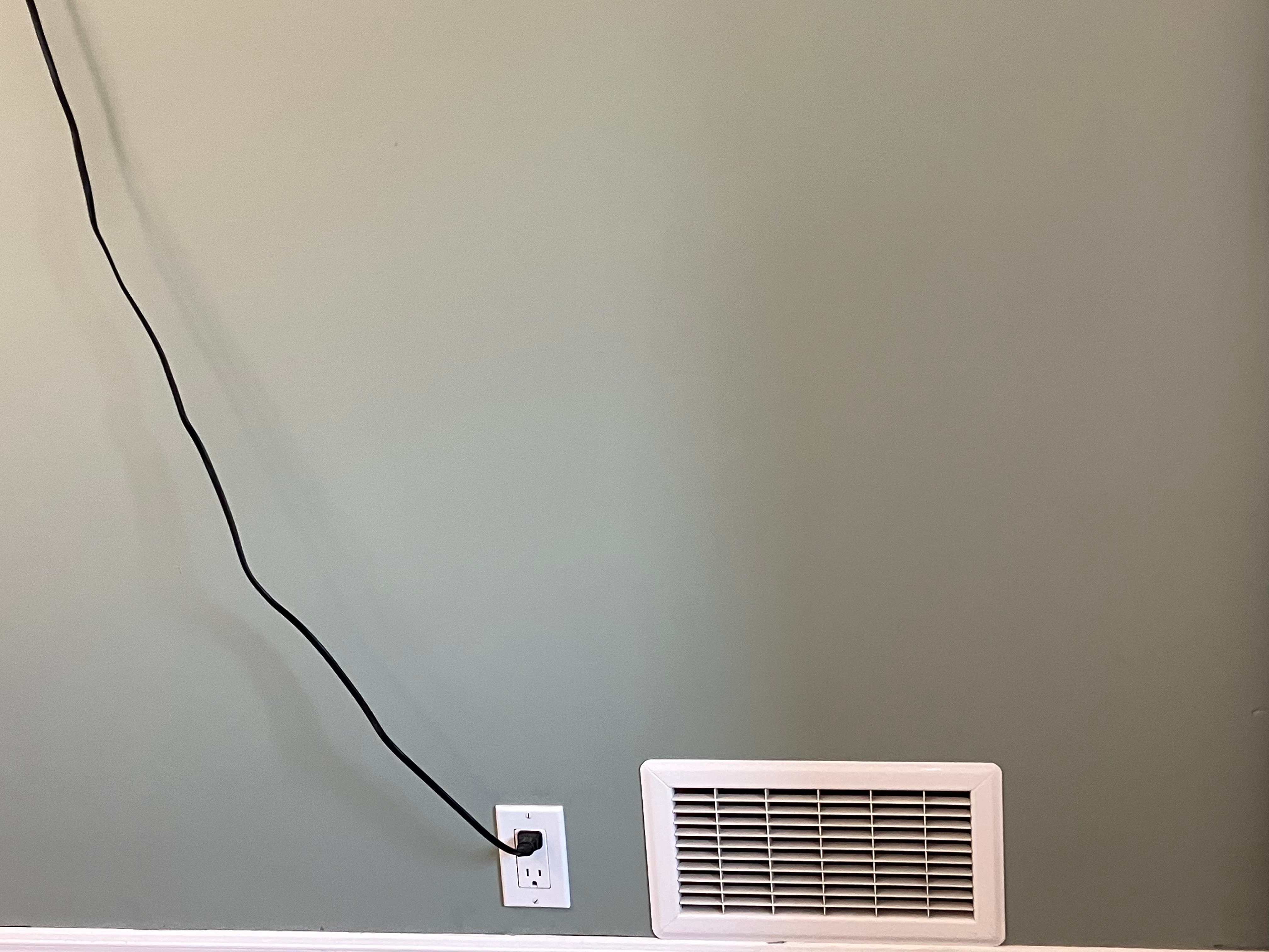 ロンドン(オンタリオ)のAirbnbの壁にある通風孔
