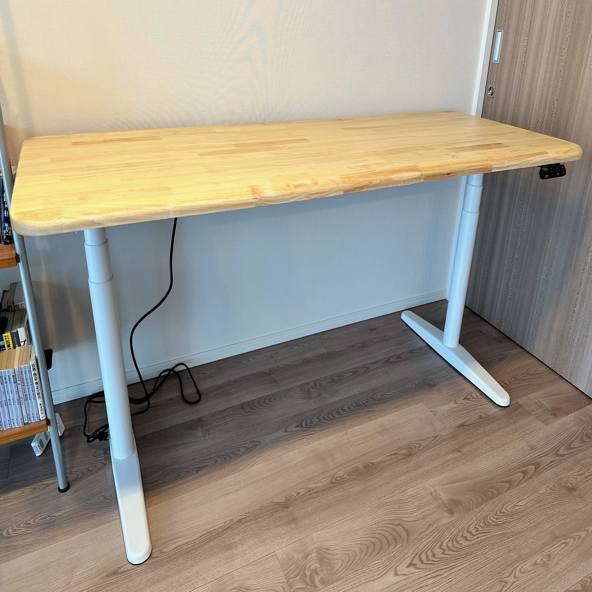 超巨大！横幅180cmの電動昇降デスクCOFO Desk Premiumを導入！｜NEO 