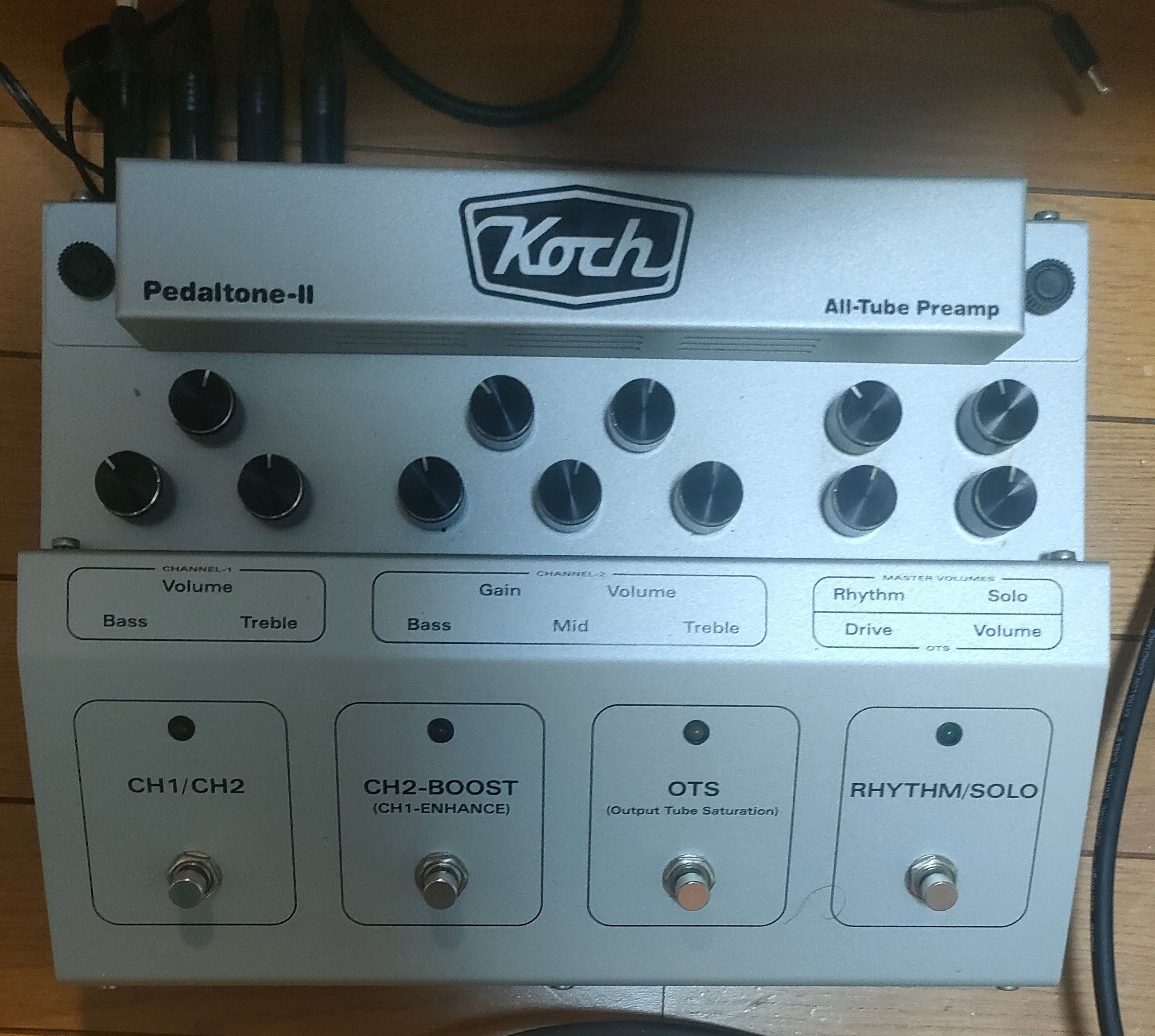 買取情報】コッホの真空管プリアンプ！『Koch PDT-4 Pedal Tone