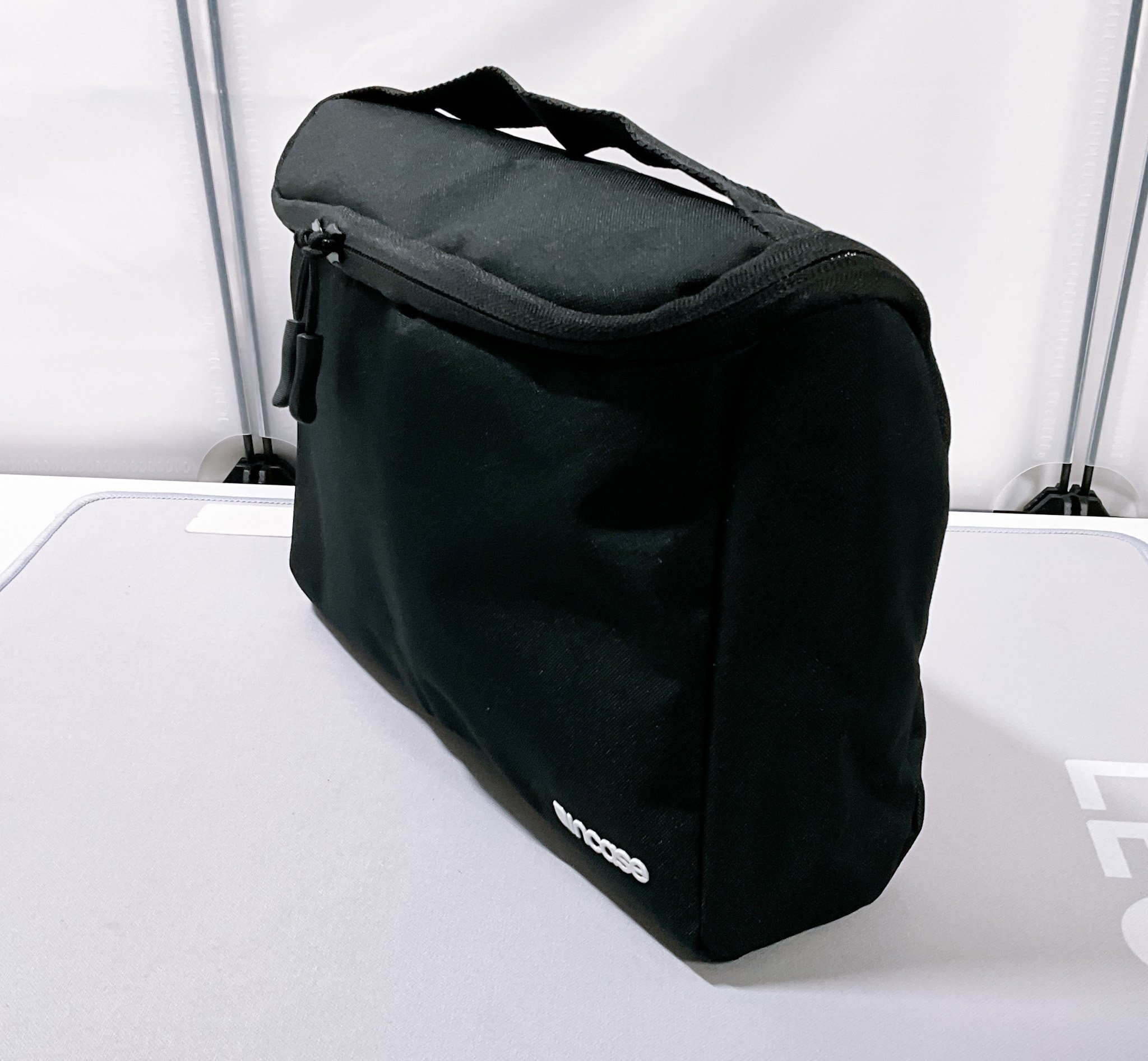 Incase】「MonoMax 2025年 6月号 付録 万能ケース」レビュー 【雑誌