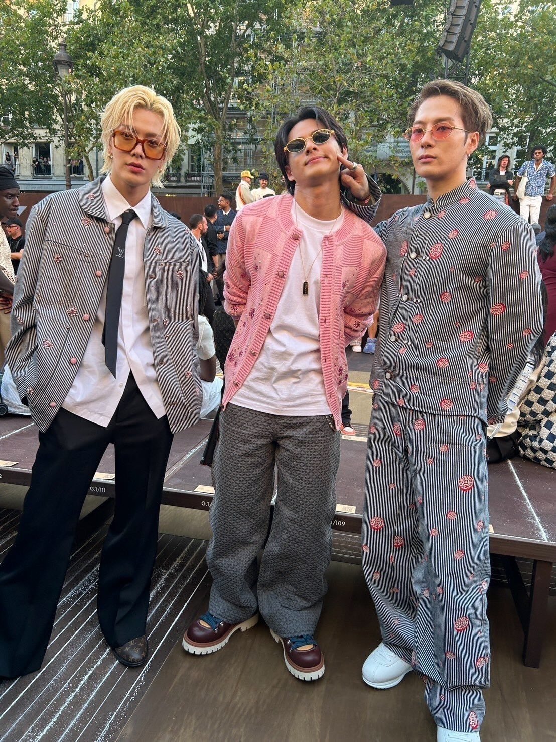 ルイ・イカール、湧き立つ喜び、豪華限定版・定価１０万３千円、新品額付 江口洋介が着る「ルイ・ヴィトン×草間彌生」。エネルギッシュな表現者