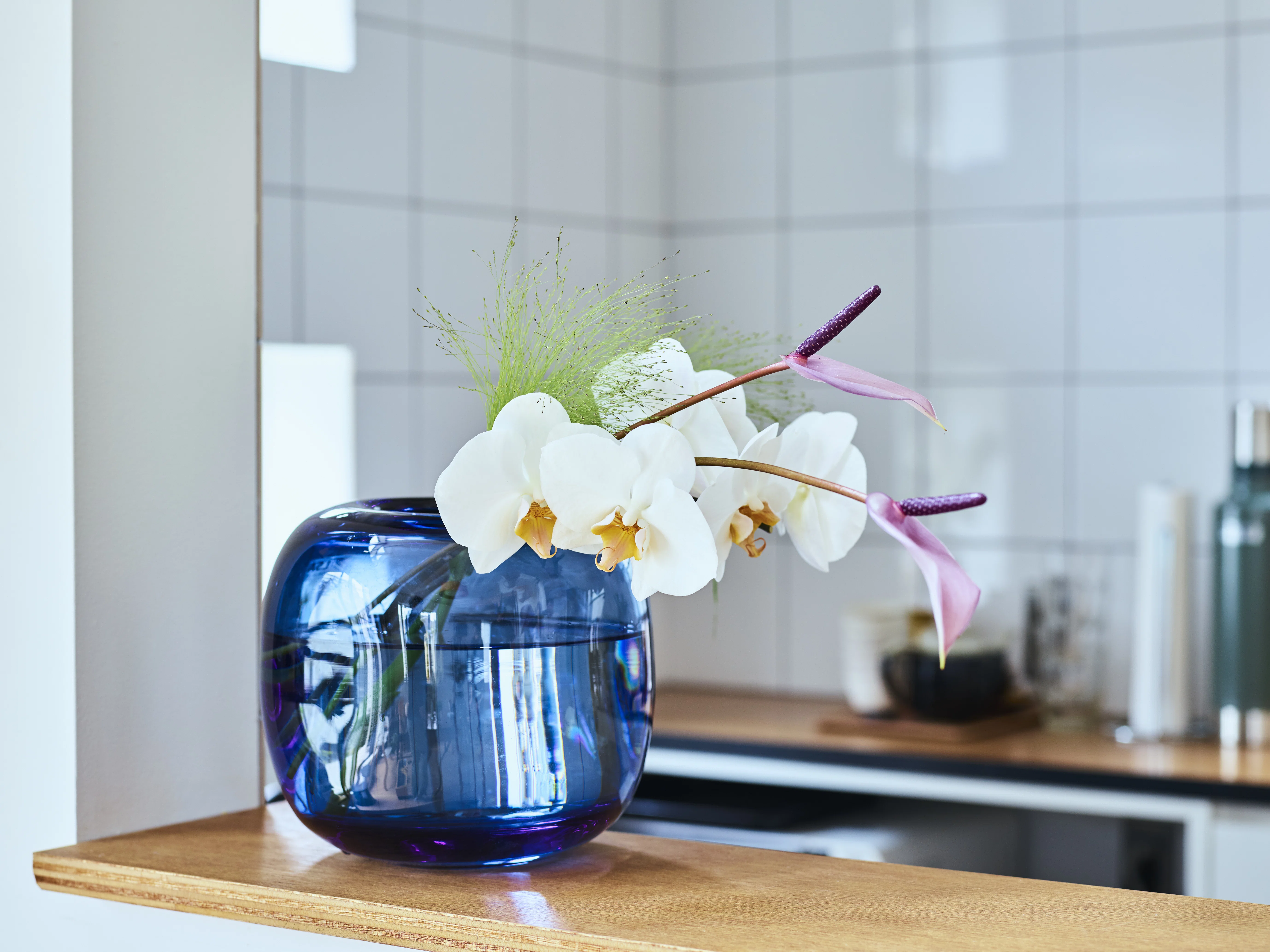 花瓶の素材図鑑｜素材ごとの特徴と魅力、ケア方法を伝授！｜FLOWER