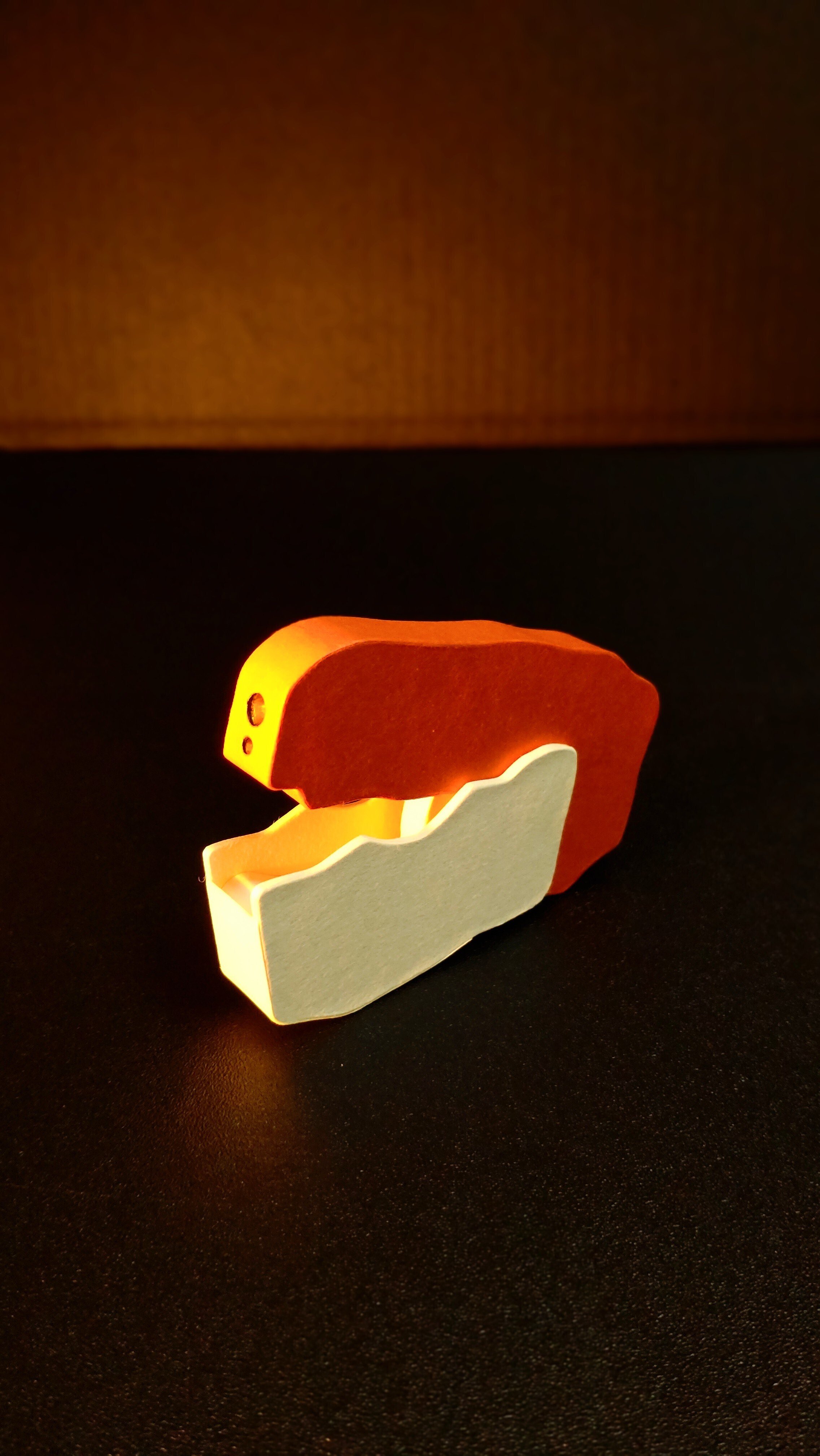 紙工作ライト /「カニのつめ」ギミックライト｜ゴンスケ-図工