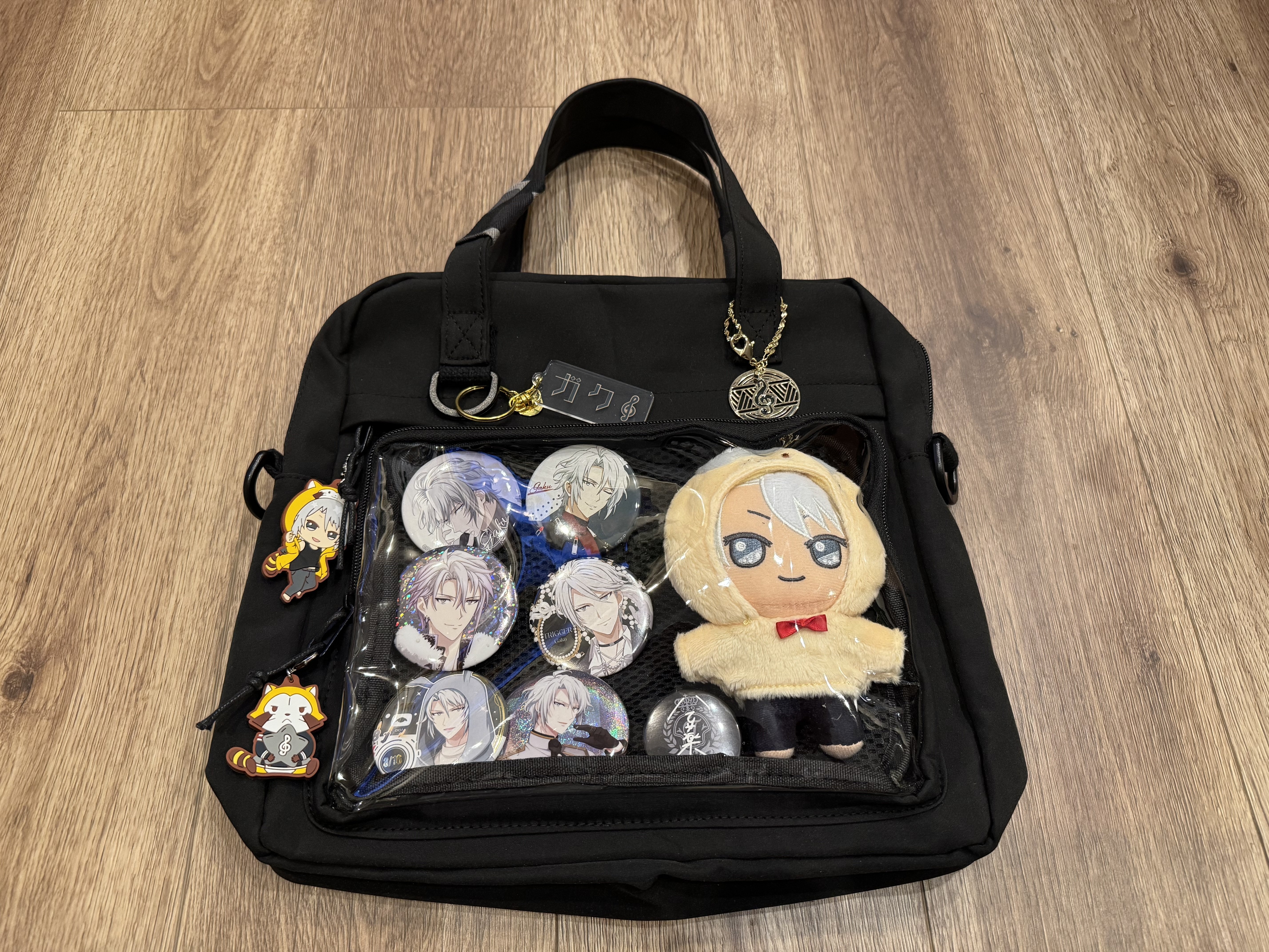 痛いくらい好き”をかたちにした、それが『痛バ』｜Yoo（よ〜）