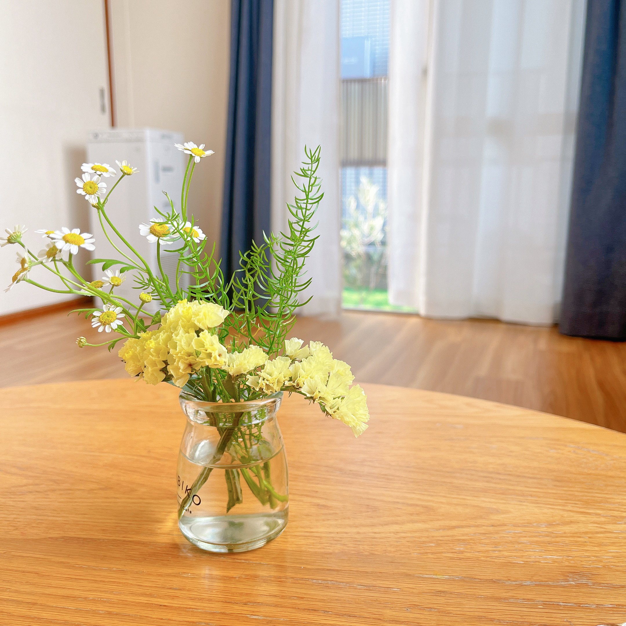 ちゃぶ台のすばらしさを語りたい｜ダイニングテーブルを持たない3人