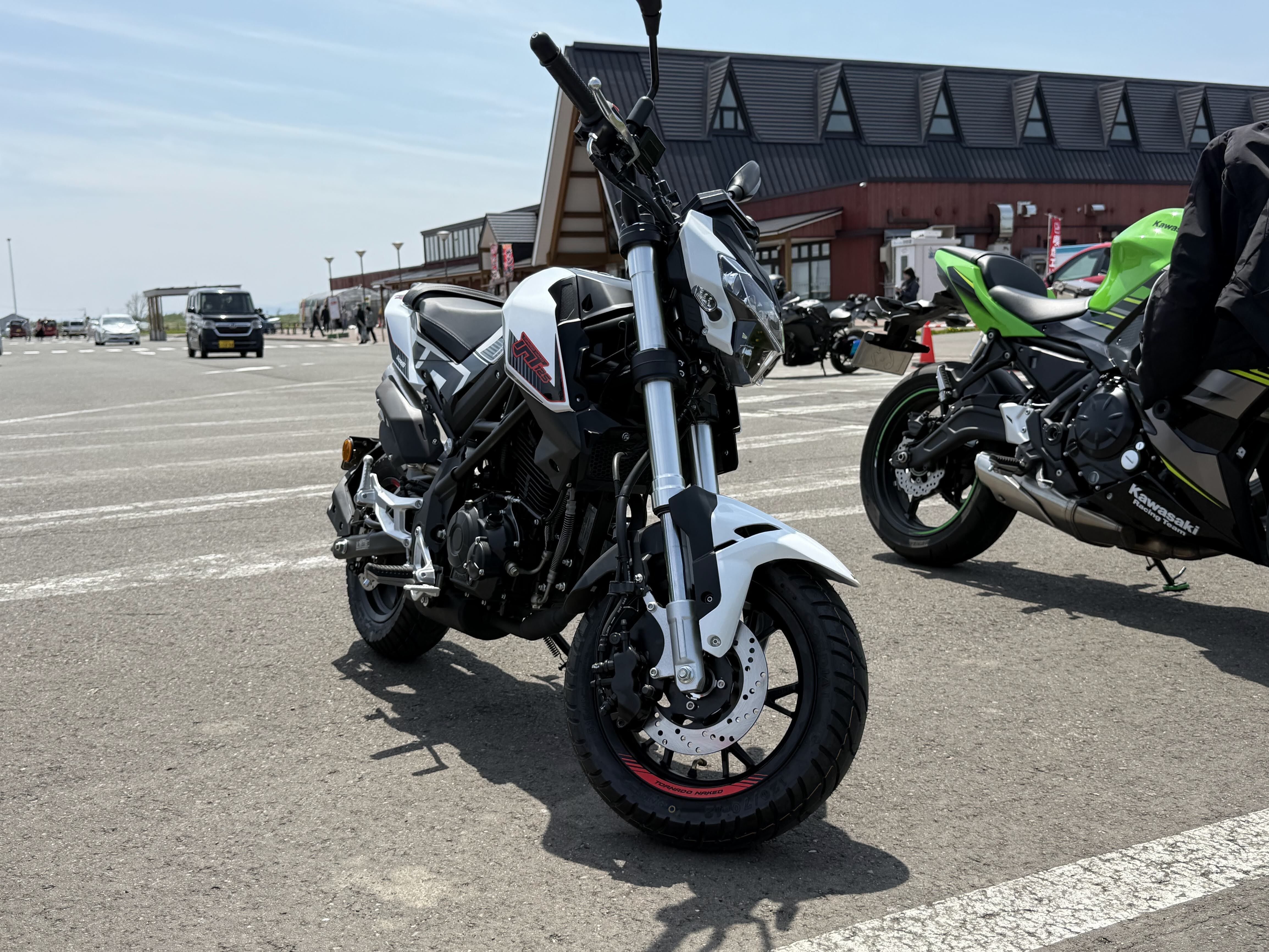 初めてのバイクとしてイタリア車の「ベネリTNT 125」を買って
