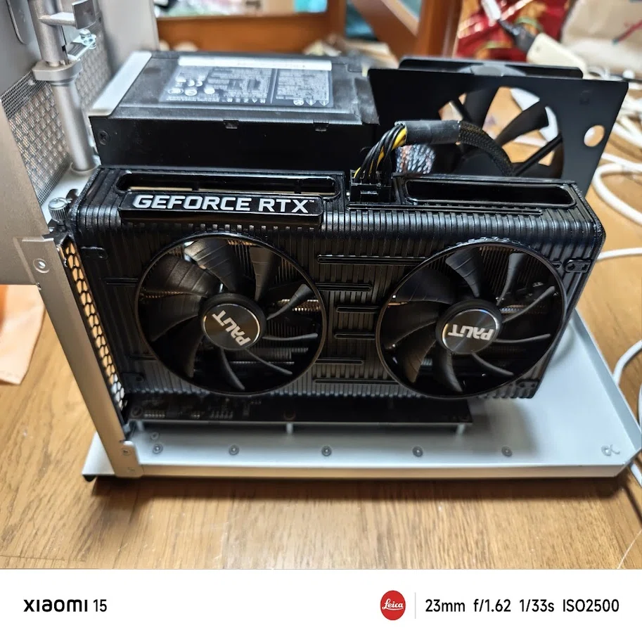Stable Diffusion対応 eGPUボックス RTX3060 12GB ごくごく普通のノートパソコンにGPUボックスとRTX3060をつないで、お