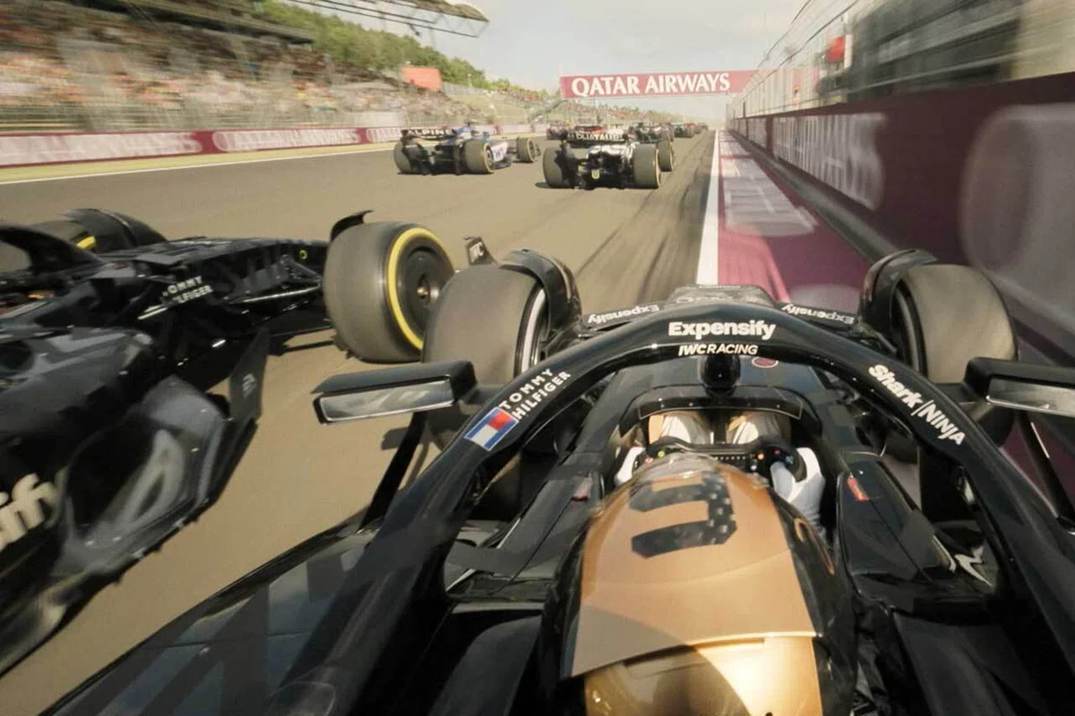 映画『F1』のワンシーン