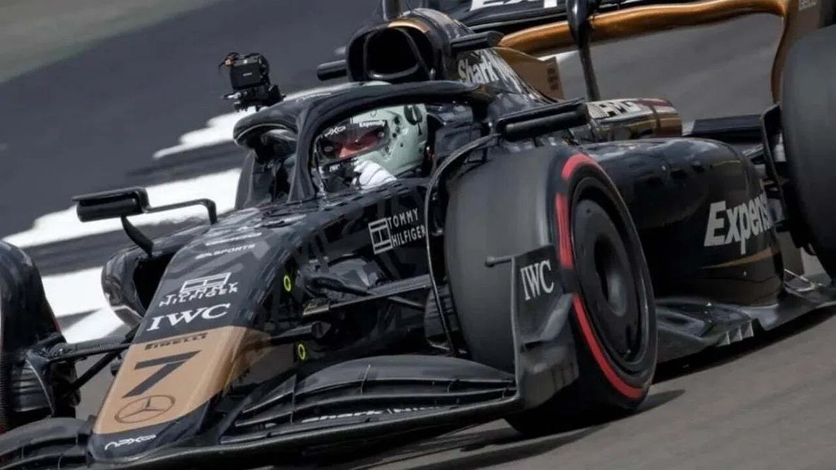 映画『F1/エフワン』のワンシーン