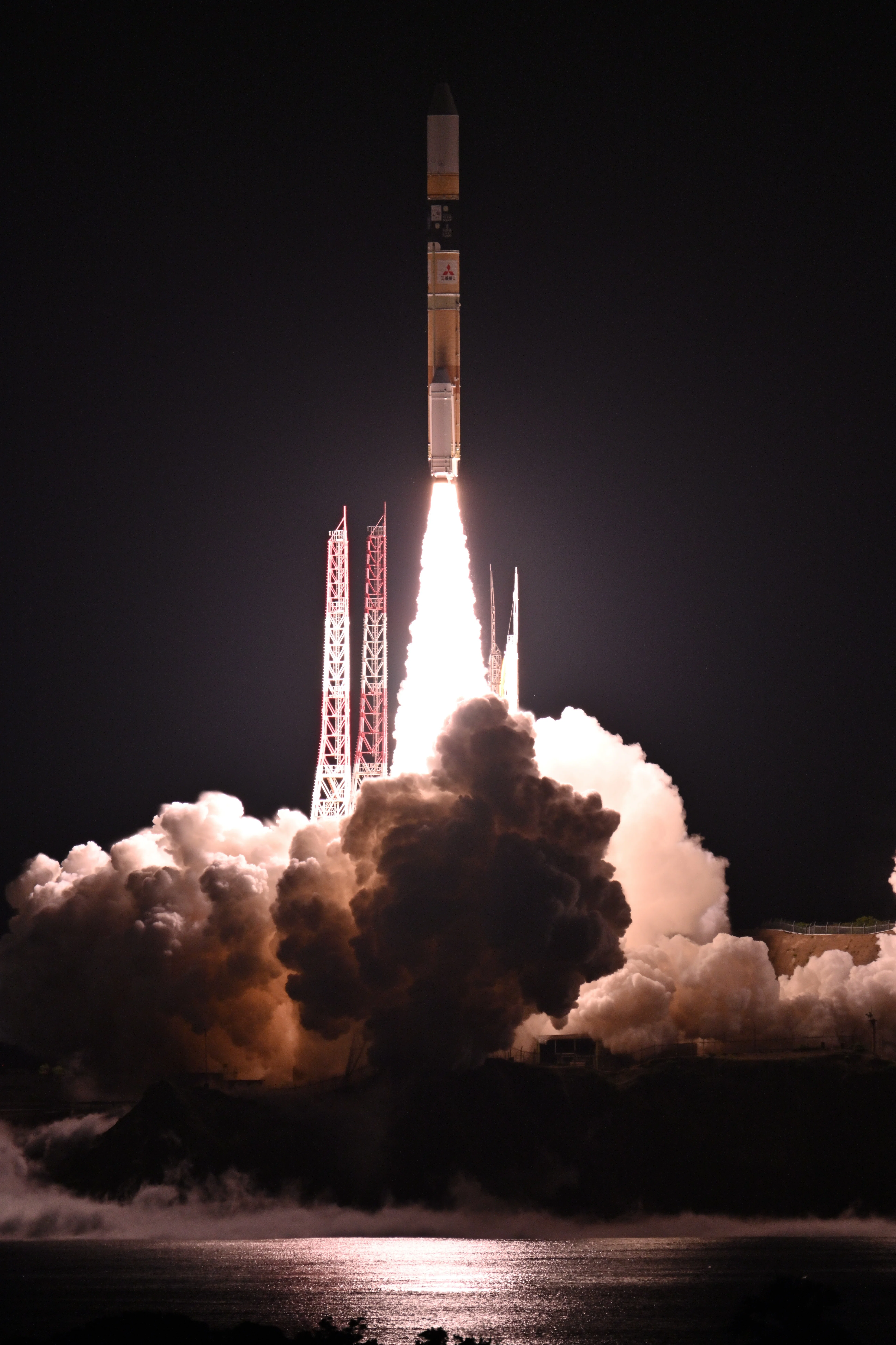 写真】H-IIAロケット50号機、打ち上げ成功｜探検された天の世界