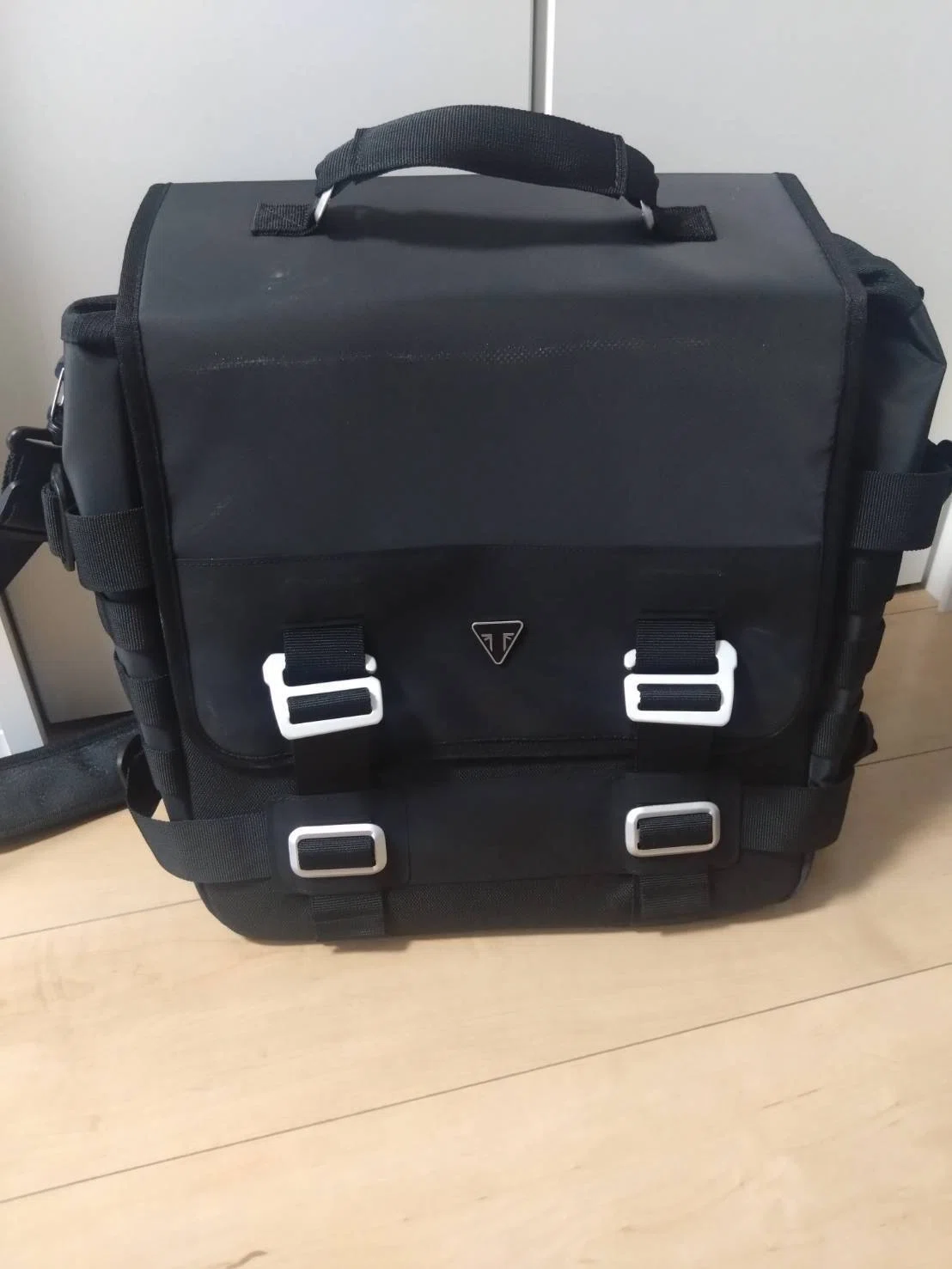 トライアンフのサイドバックが装着されたので大公開！｜きちの趣味部屋