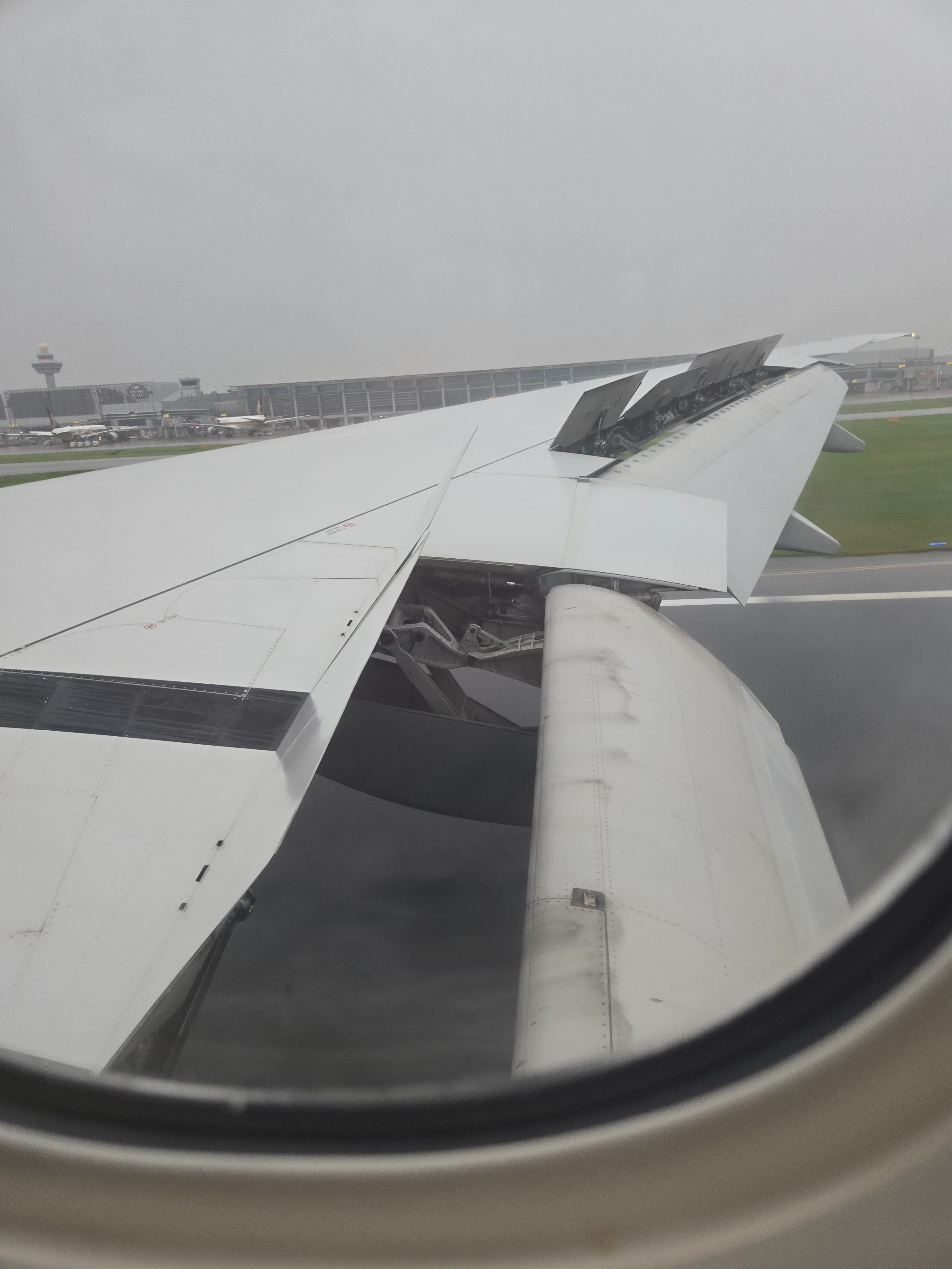 ✈️ 搭乗レビュー：キャセイパシフィック航空 CX739（香港
