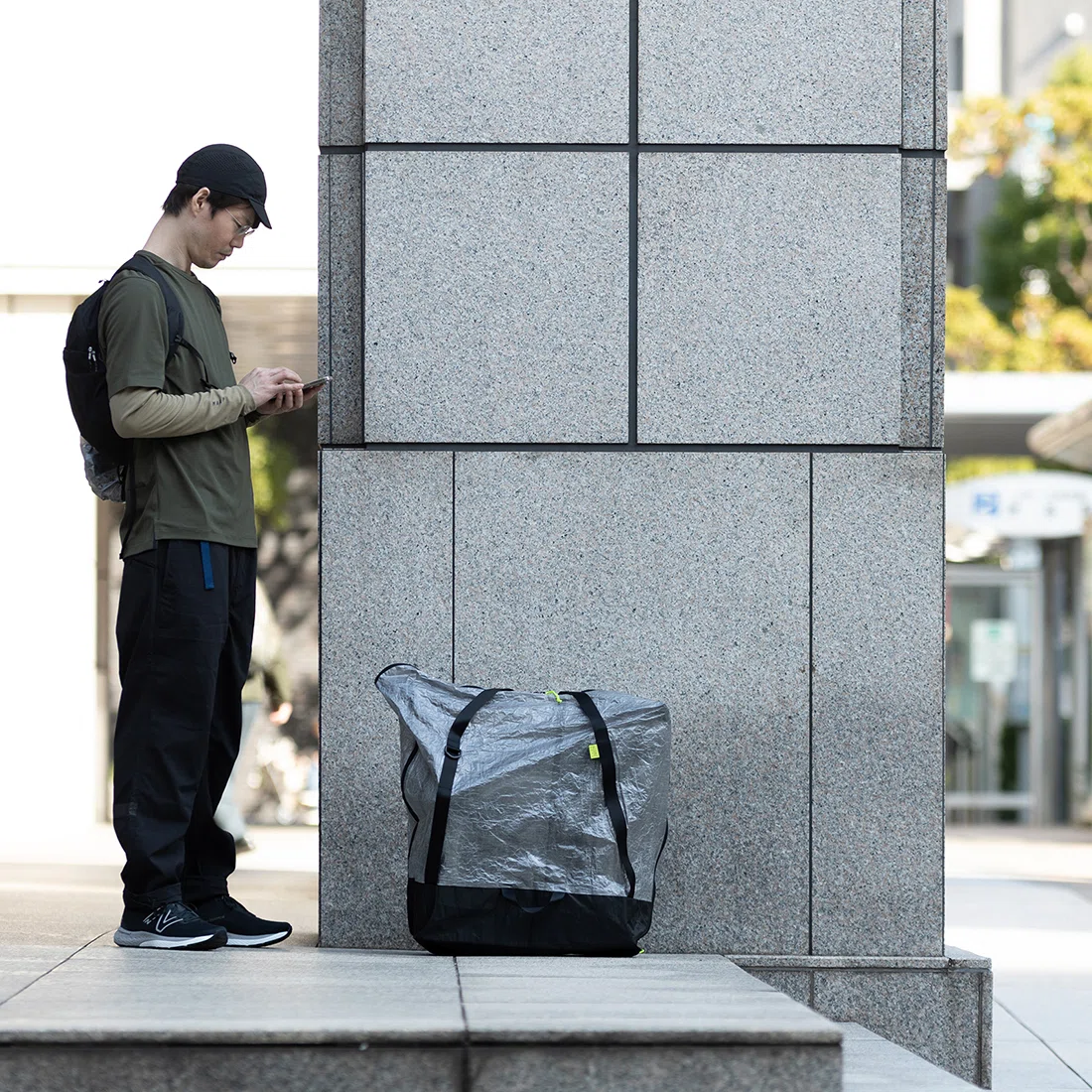 英国が生んだ折りたたみ式自転車ブロンプトン専用の輪行バッグ。新素材
