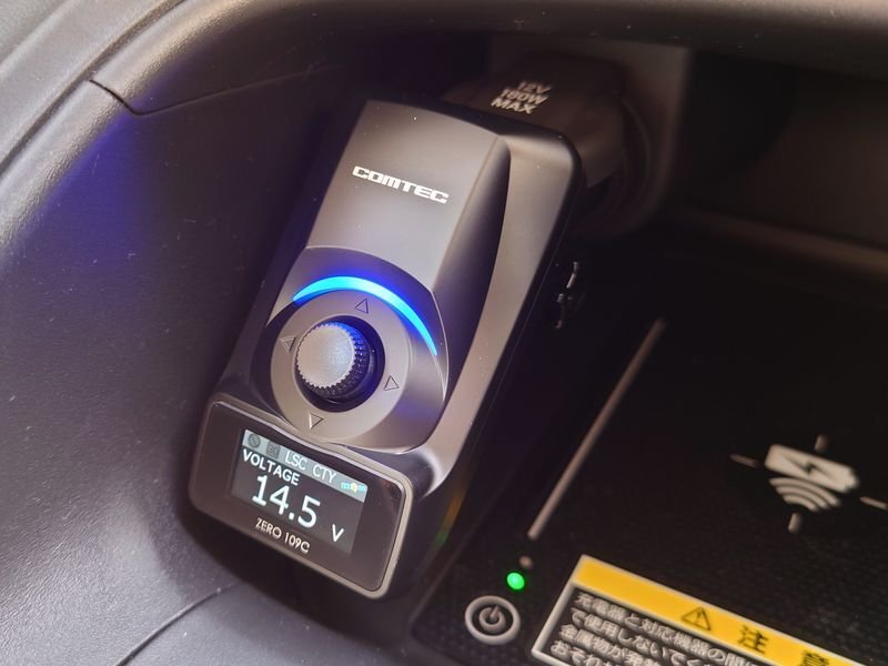 コムテックGPSレシーバーZERO 109C Amazon | コムテック GPSレシーバー シガーソケット挿入タイプ