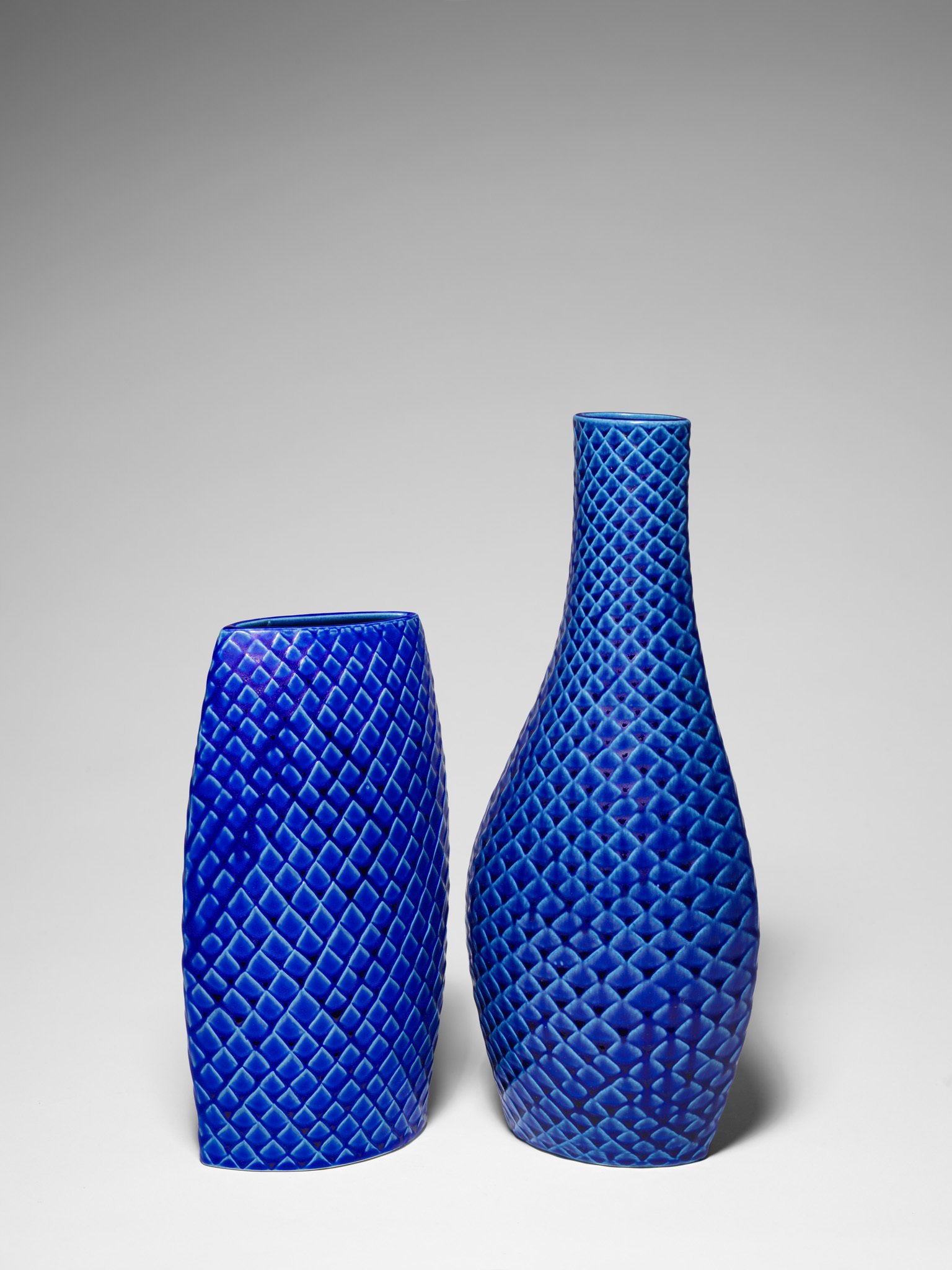 スウェーデンの５０年代を代表するスティグ・リンドベリの銀スクラッチの花瓶 GUSTAVSBERG（グスタフスベリ）Stig Lindberg（スティグ