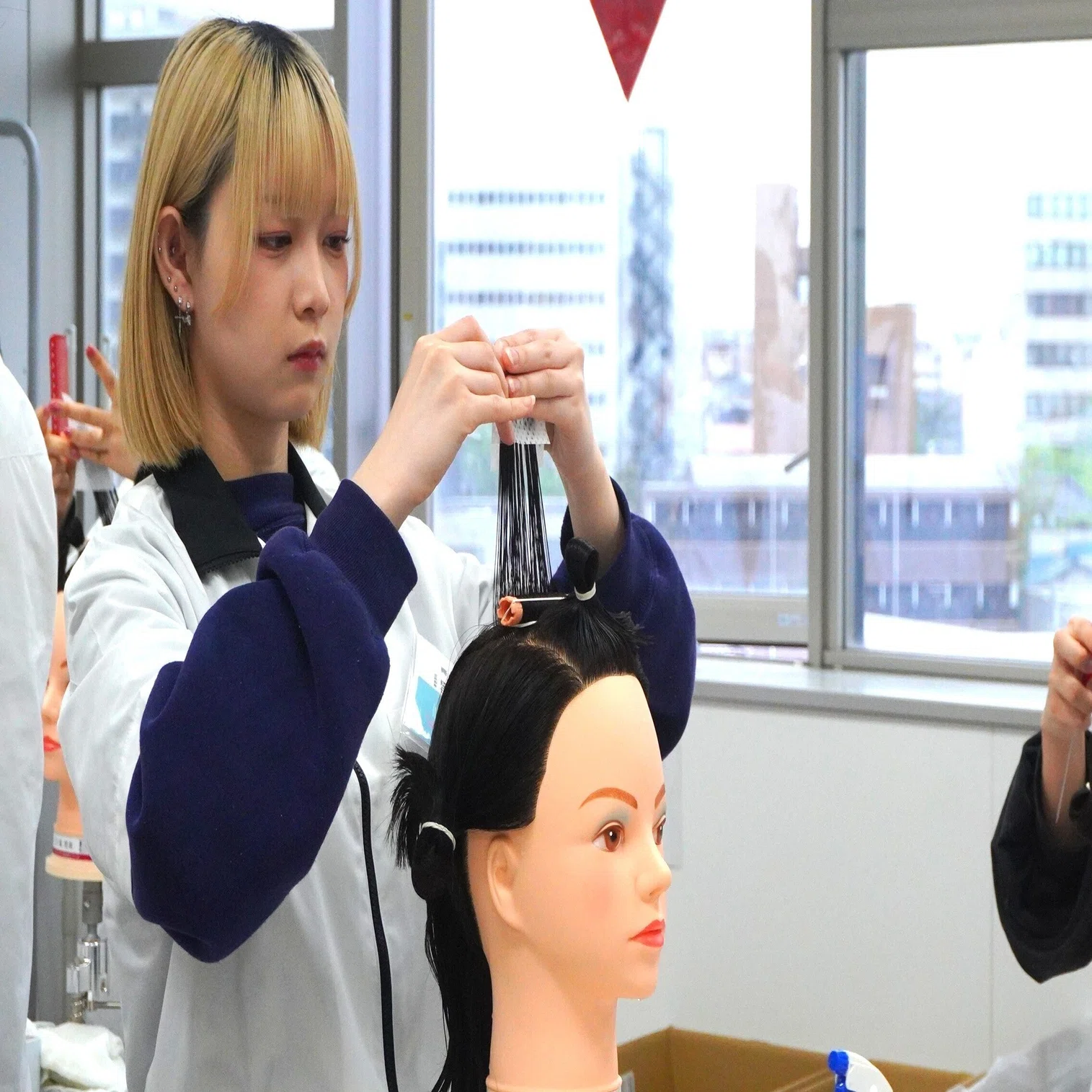 美容師国家試験課題！ワインディング実習✨授業レポ｜国際ビューティ 