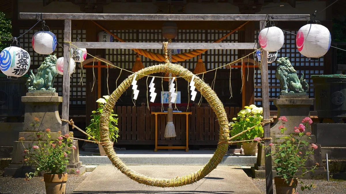 #38 A Big Ring, a Ritual, and a Red Bean Treat 〜Discovering Japan’s Mid ...
