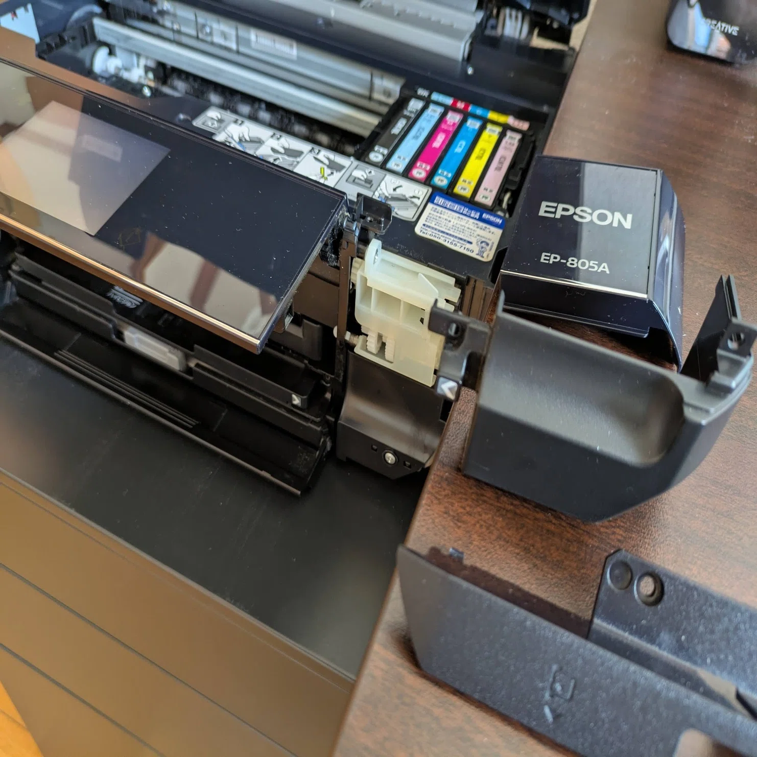 インクジェットプリンターの廃インク吸収パッドエラーを修理してみた 