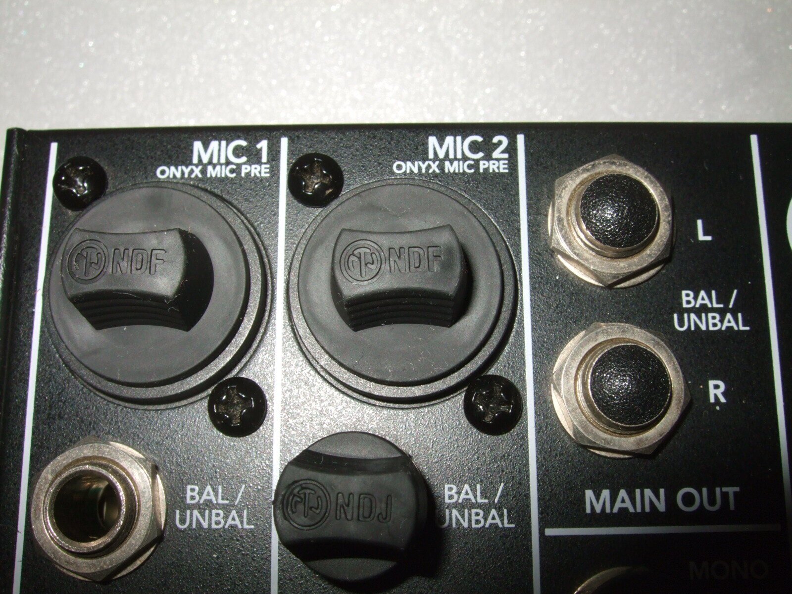 402VLZ4 アナログミキサー ONYXプリアンプ MACKIE マッキー アナログミキサー 402VLZ4 国内正規品