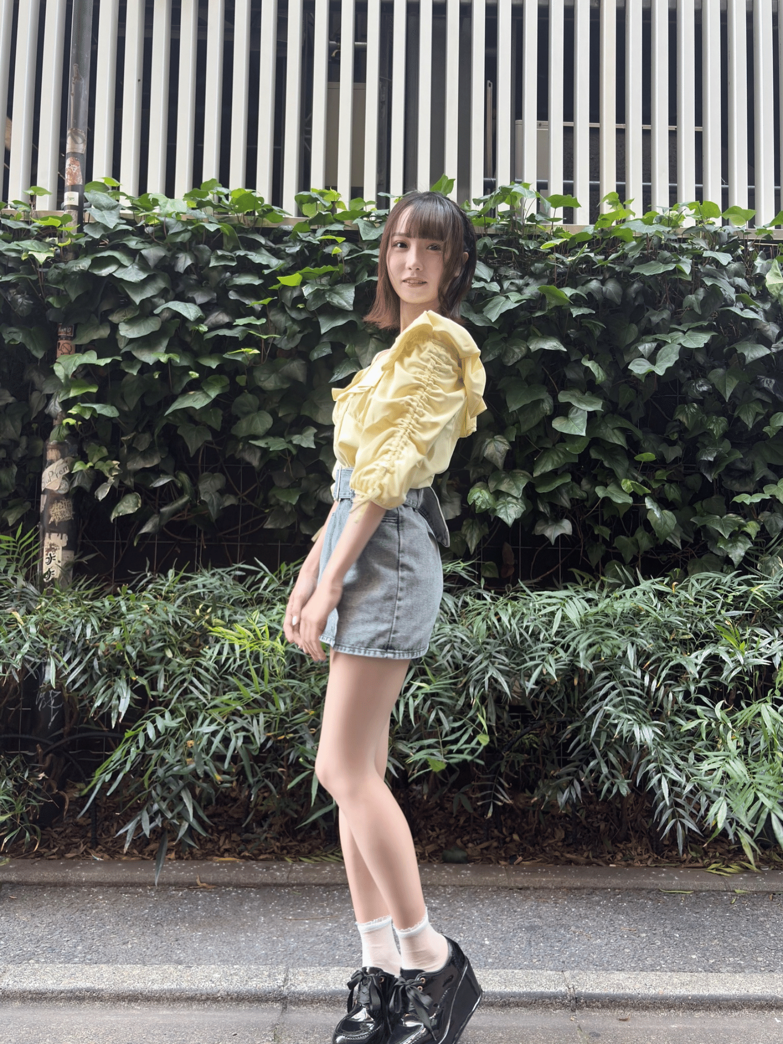 ラフラフ 高梨結 メッセージ 生写真 黒衣装 100億点