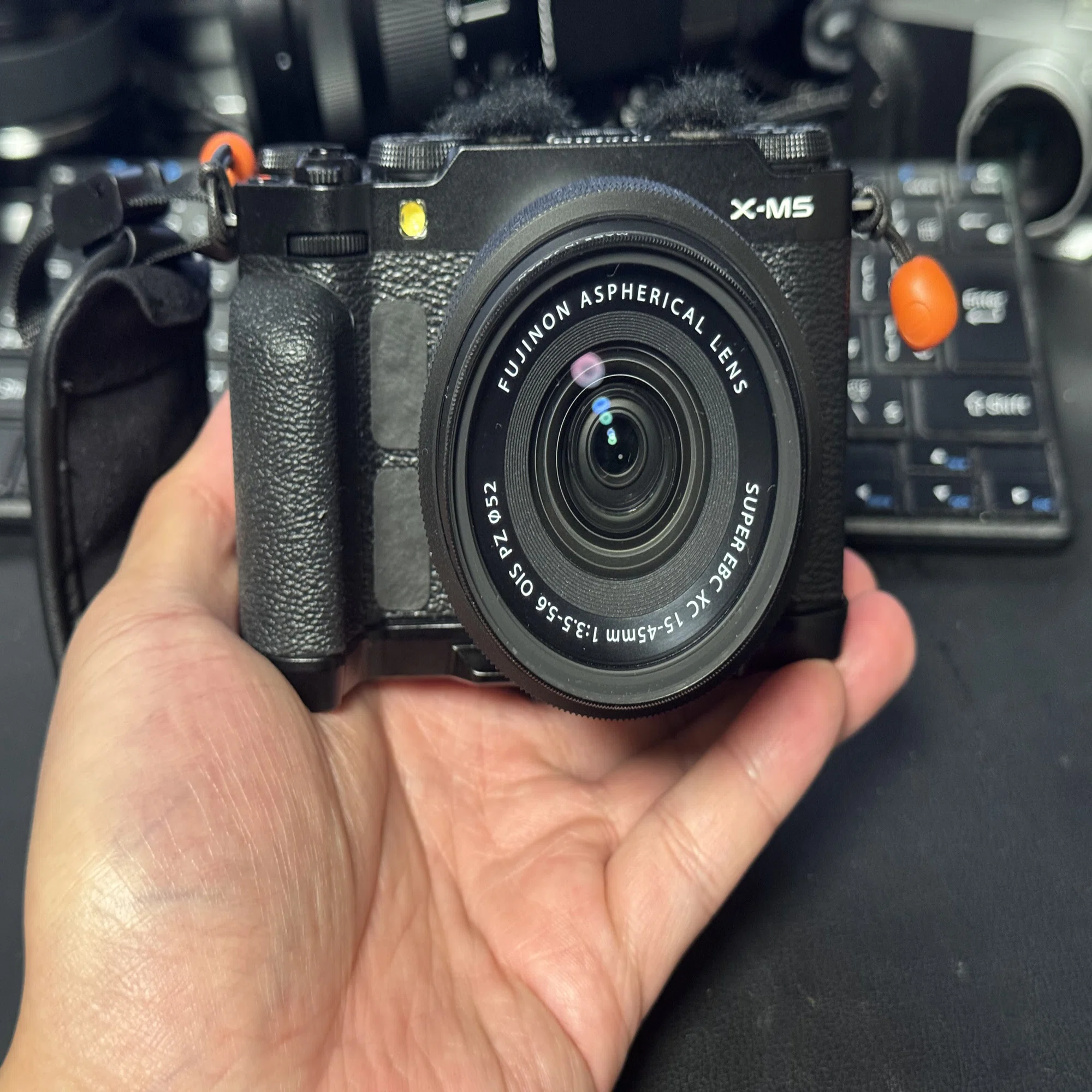 最初に買うカメラとしておすすめ！（手に入れば）FUJIFILM X-M5 