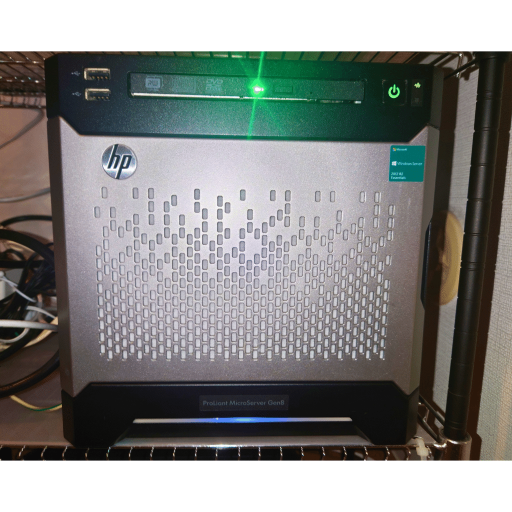 自作サーバー NAS hqdefault.jpg