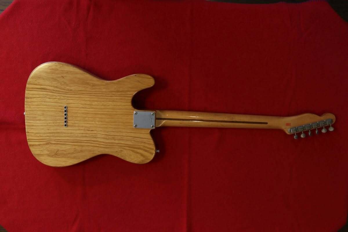テムジン　テレキャスター 愛用ギターは20年物のテレキャスター、Fender製でなくTemjin製