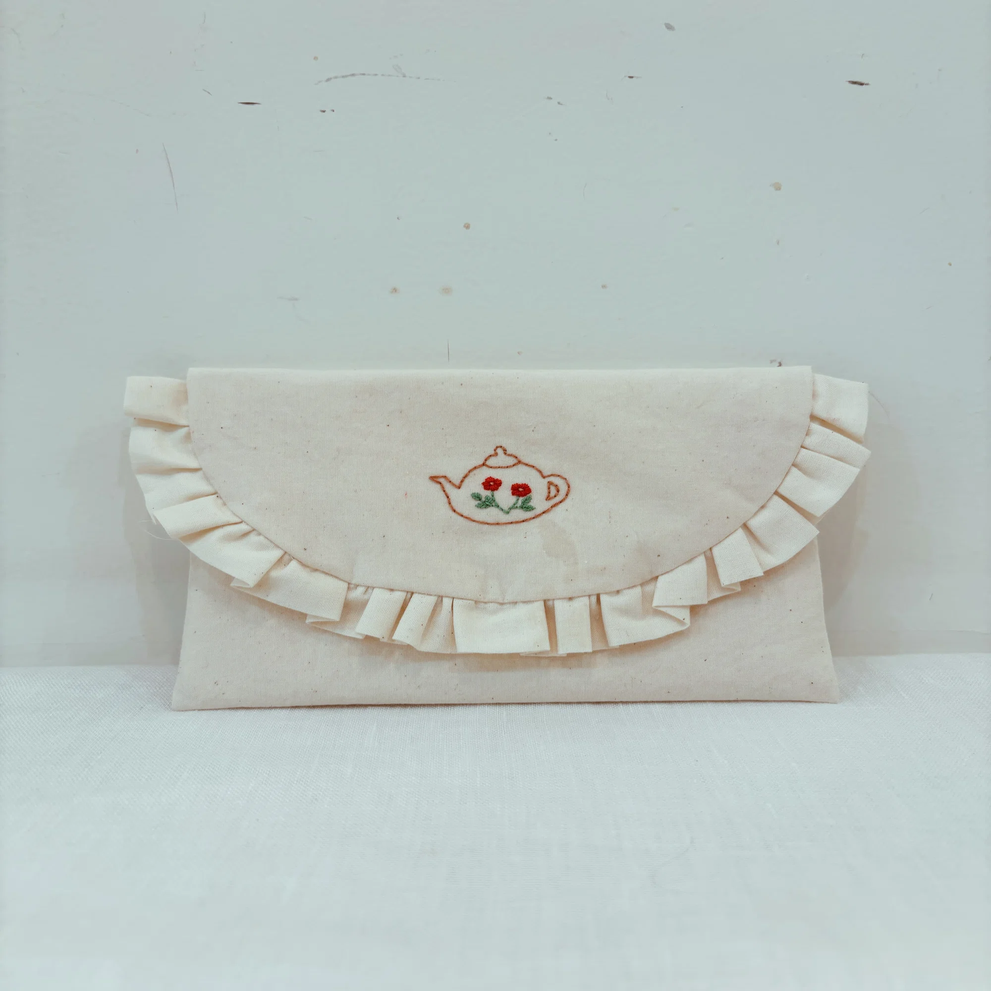 やっぱり紅茶と刺繍とアナログが好き｜kanae entani