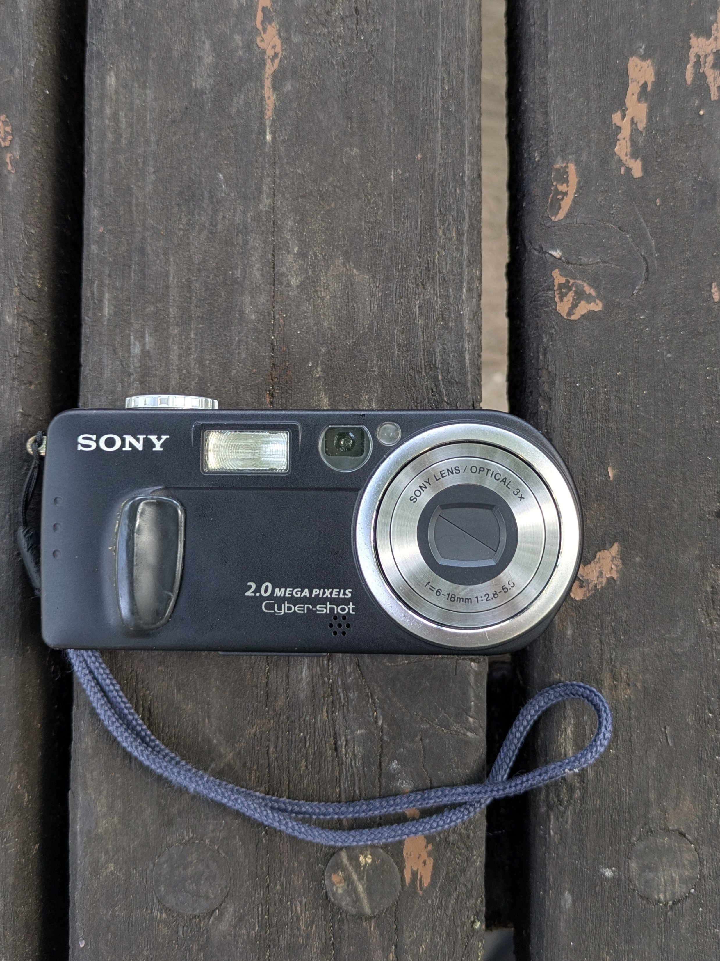 23年前のコンデジ SONY Cyber-shot｜Takamori