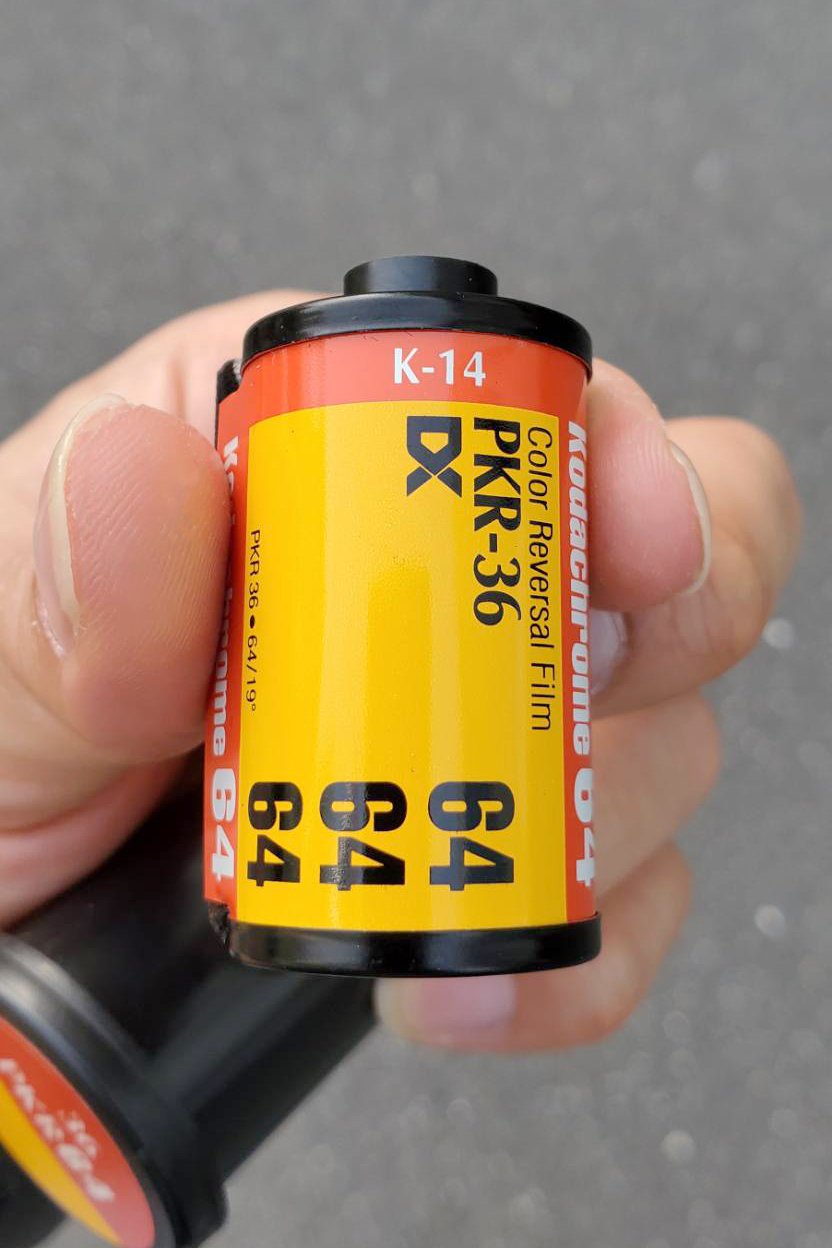 Kodachrome 64をモノクロ自家現像してみたよ｜峰海 なまこ