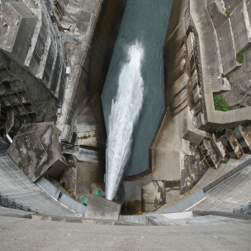 奥三面ダム（新潟県）｜一日一堰｜町田 奈桜