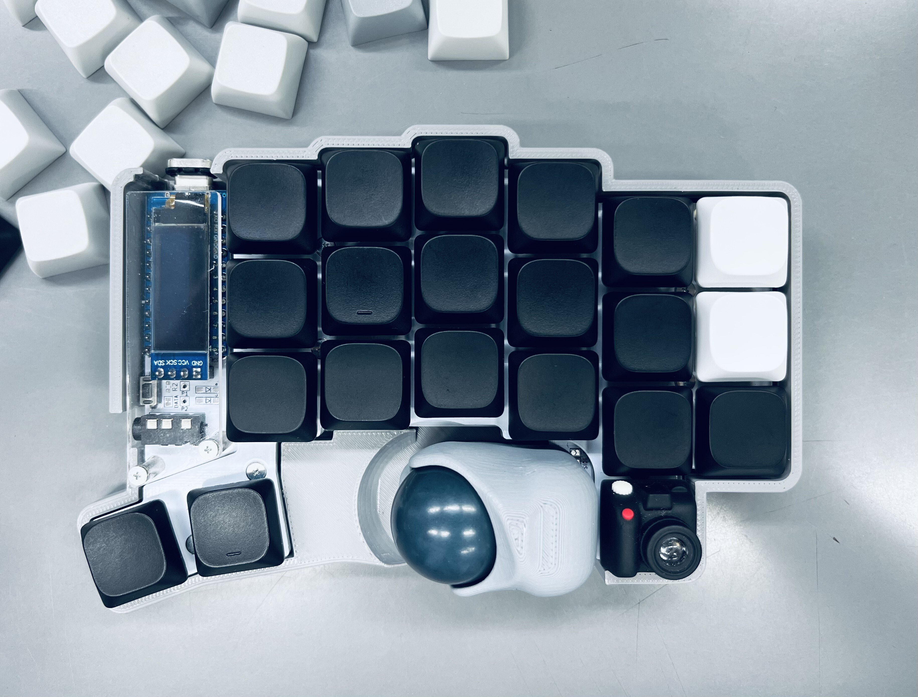 SMOLO KEYCAPS｜MX互換の無刻印ロープロキーキャップ｜mame