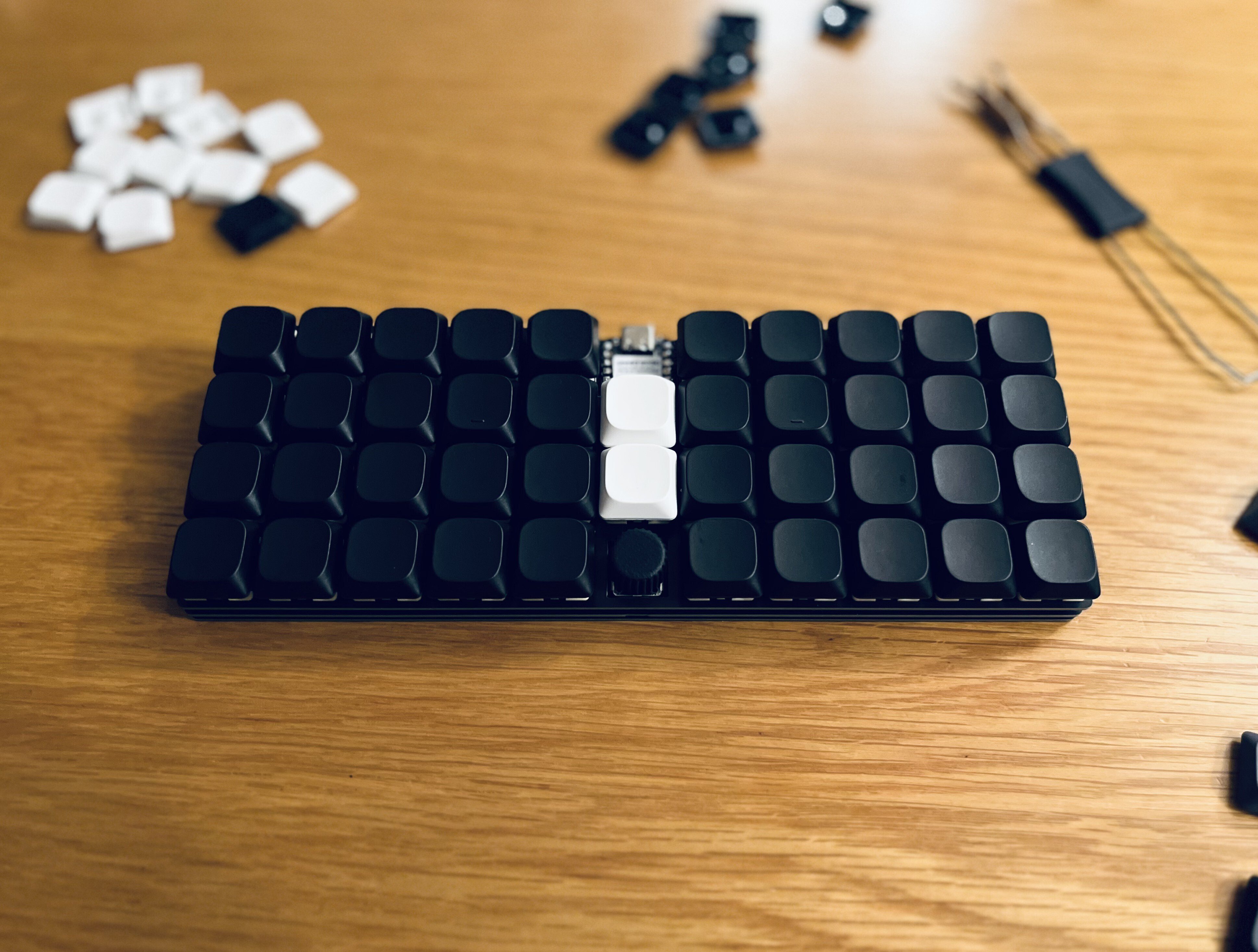 SMOLO KEYCAPS｜MX互換の無刻印ロープロキーキャップ｜mame