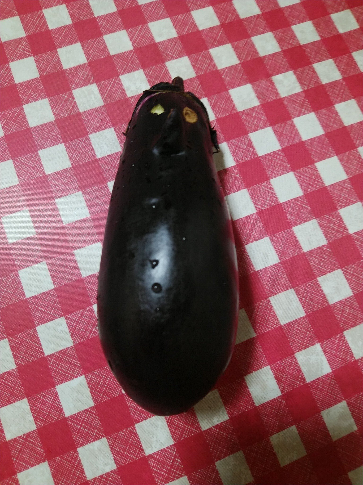 顔みたいな茄子🍆＆ベジファースト｜デコるパン