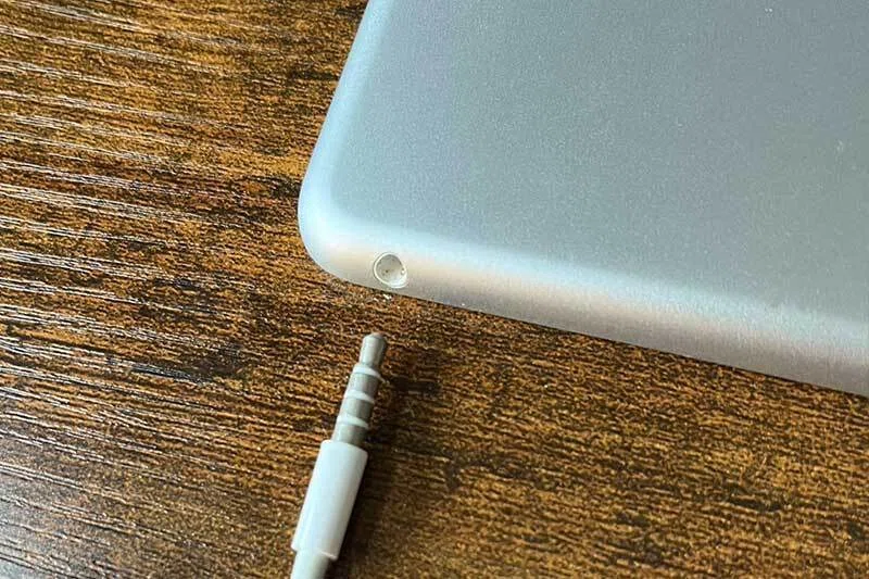 2026年最新】iPhone16にイヤホンジャックはない？使えるイヤホンの