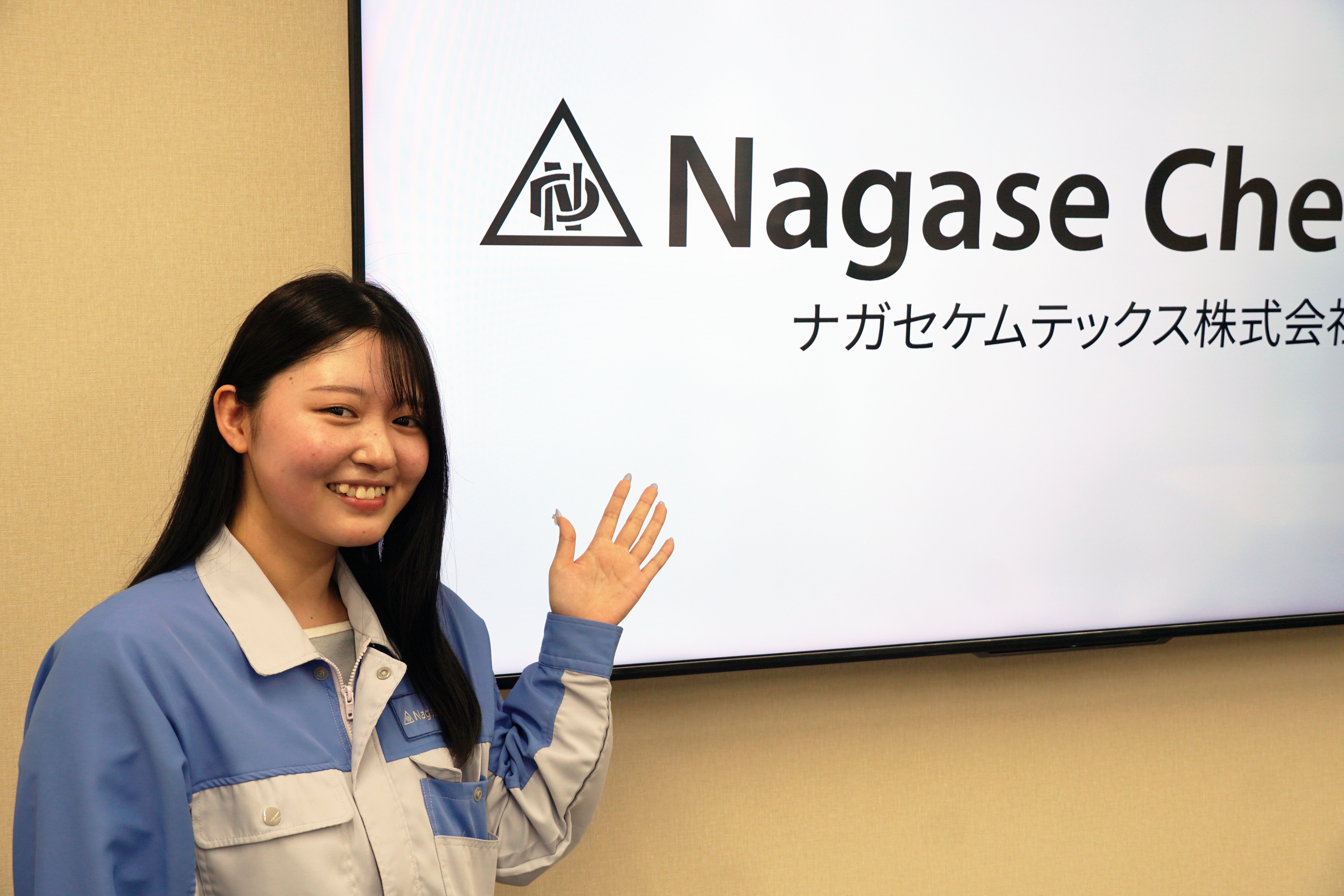 入社2年目のメンバーが挑んだ、One NCX ポスター制作の舞台裏｜ナガセ