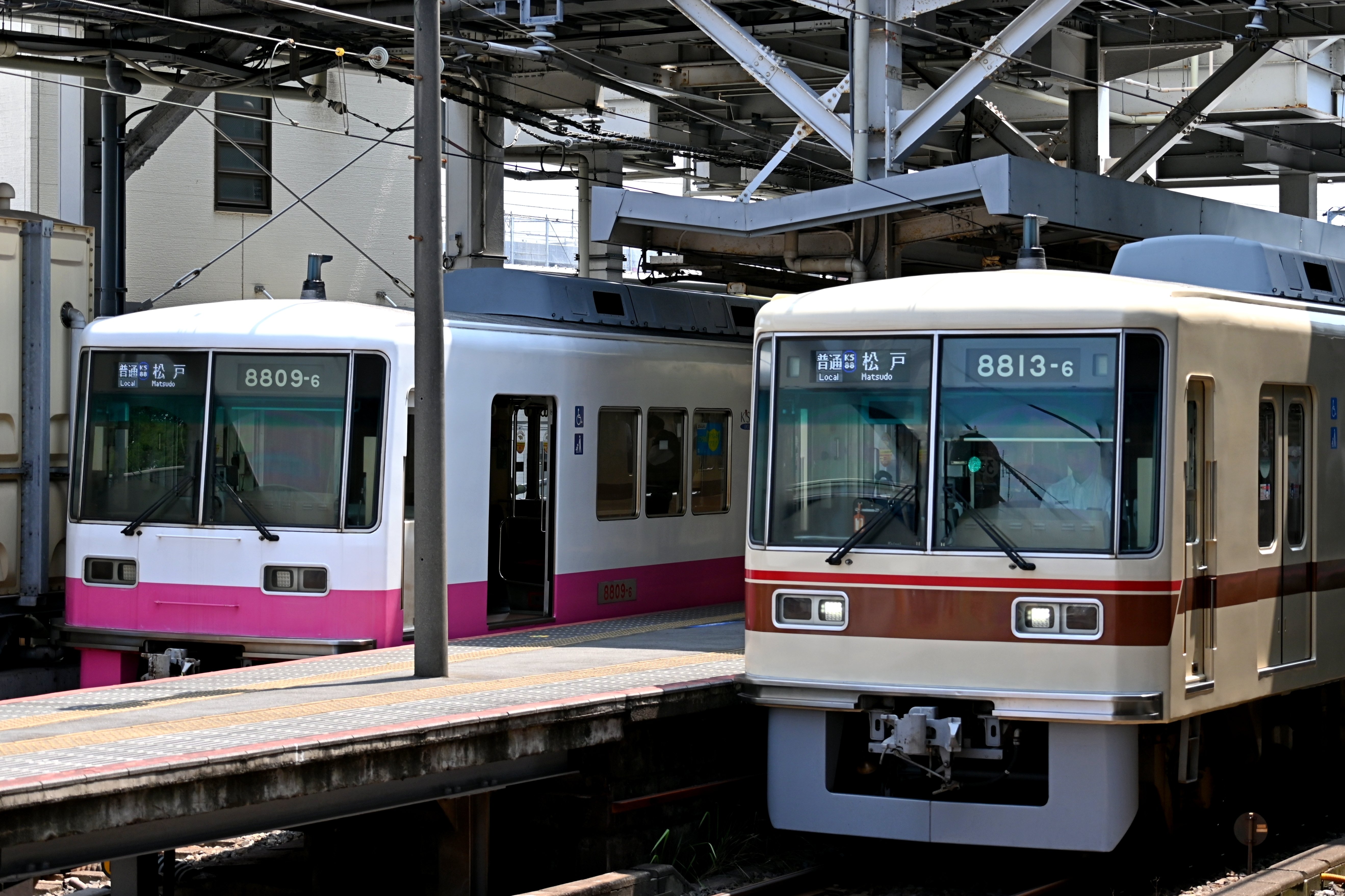 京成松戸線 80000形×レア車両の並びを撮ろう｜隣の芝生は隣の芝生