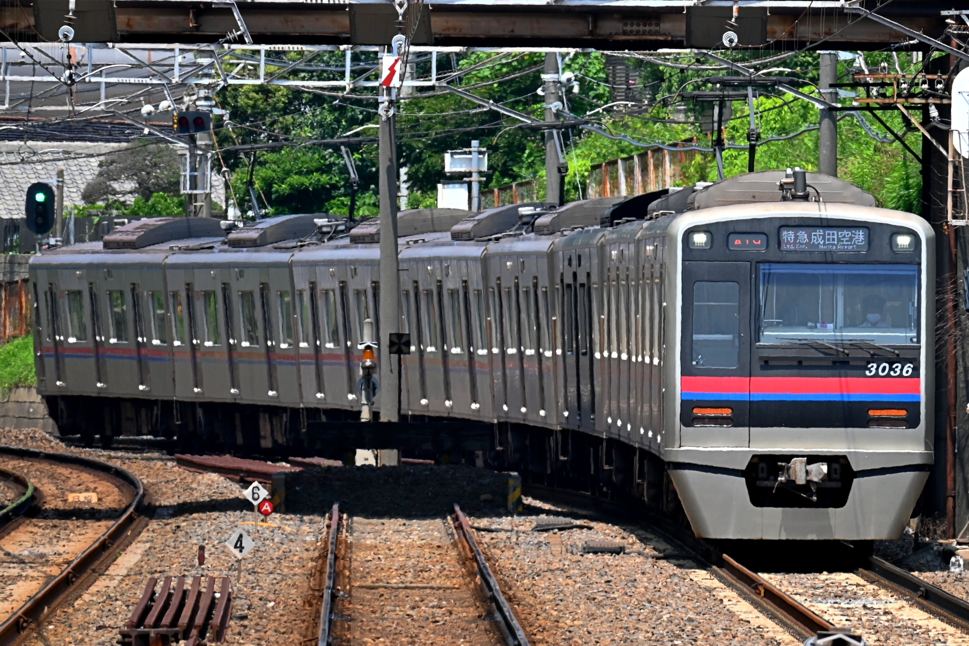 京成松戸線 80000形×レア車両の並びを撮ろう｜隣の芝生は隣の芝生