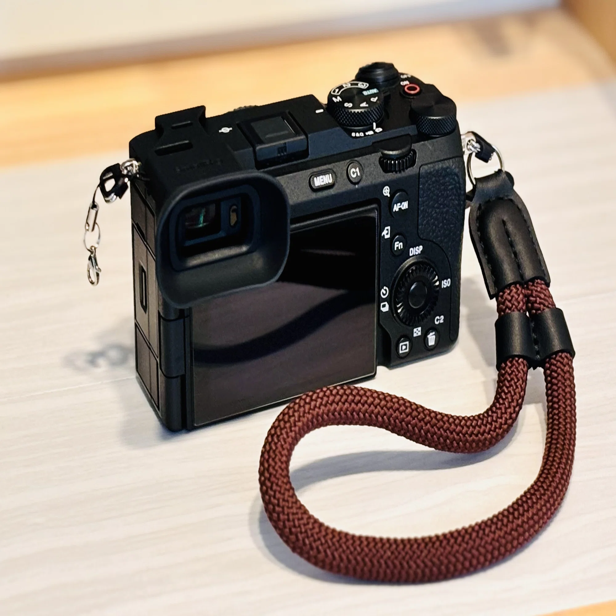 α7C IIに買い替えたので備品も一新しました｜夏を乗り切るカメラ 