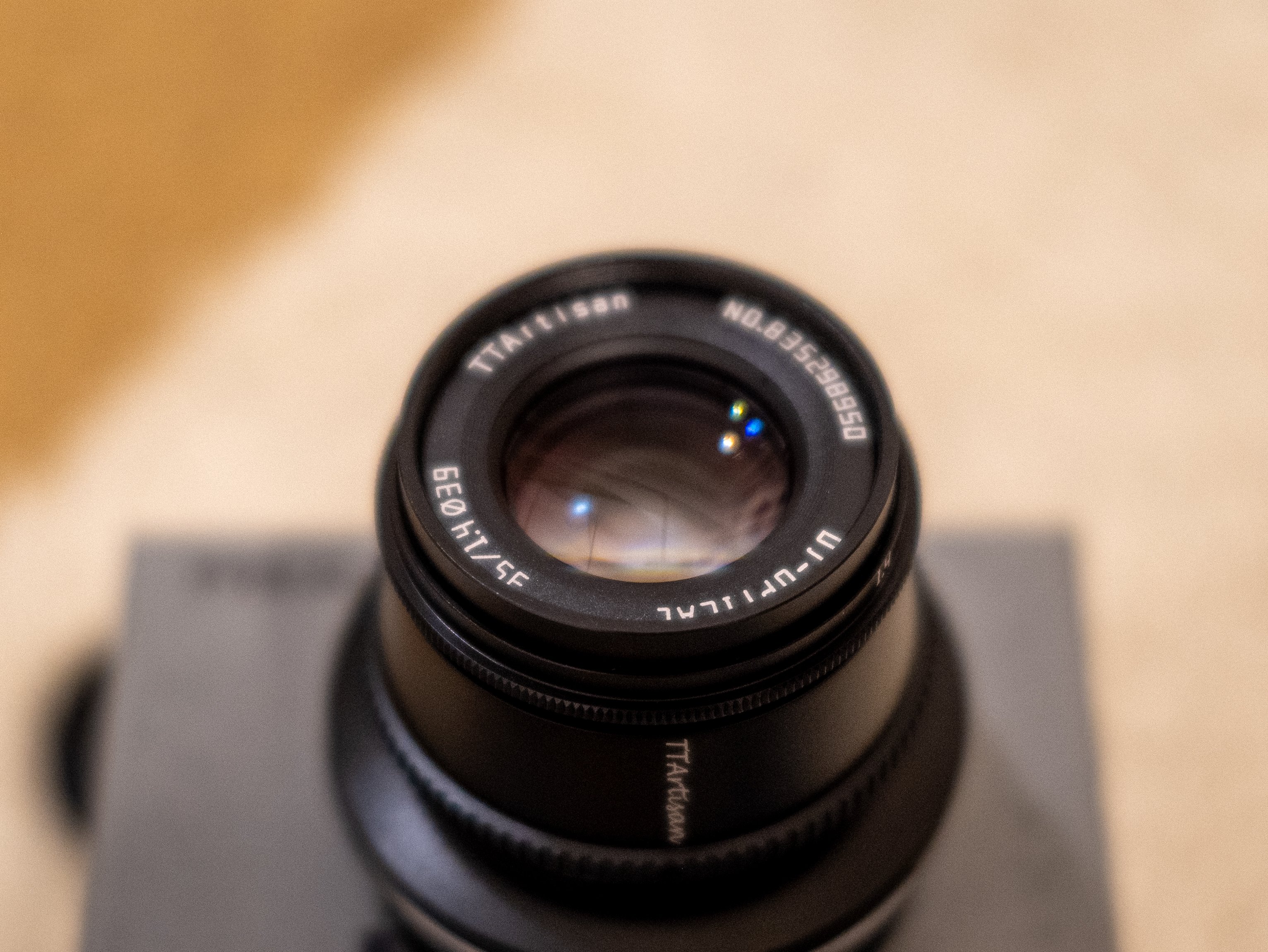 銘匠光学 TTArtisan 35mm f/1.4 C 開封レビュー！！｜鈴木ユートピア