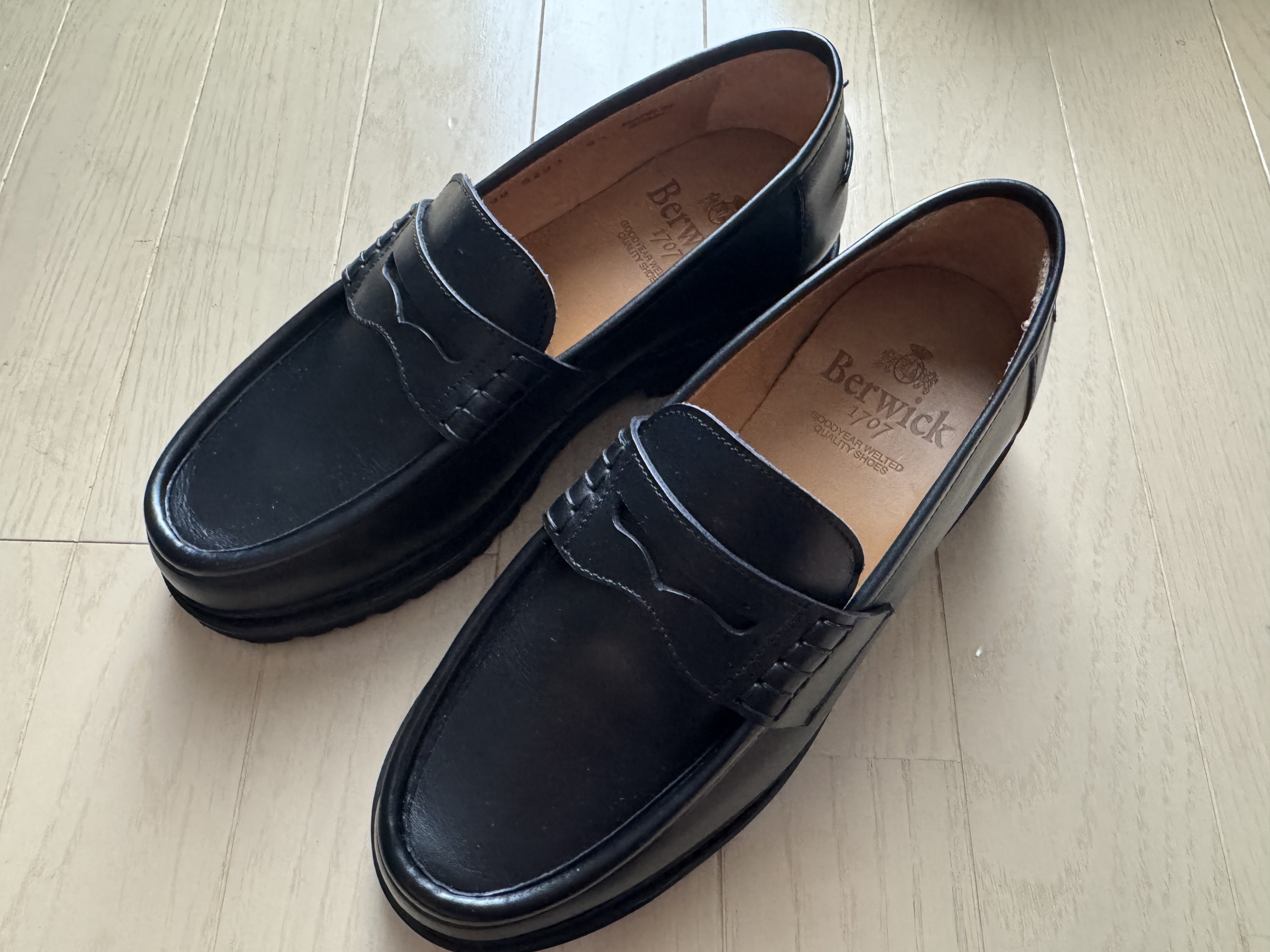 Berwickのローファー｜YUKI