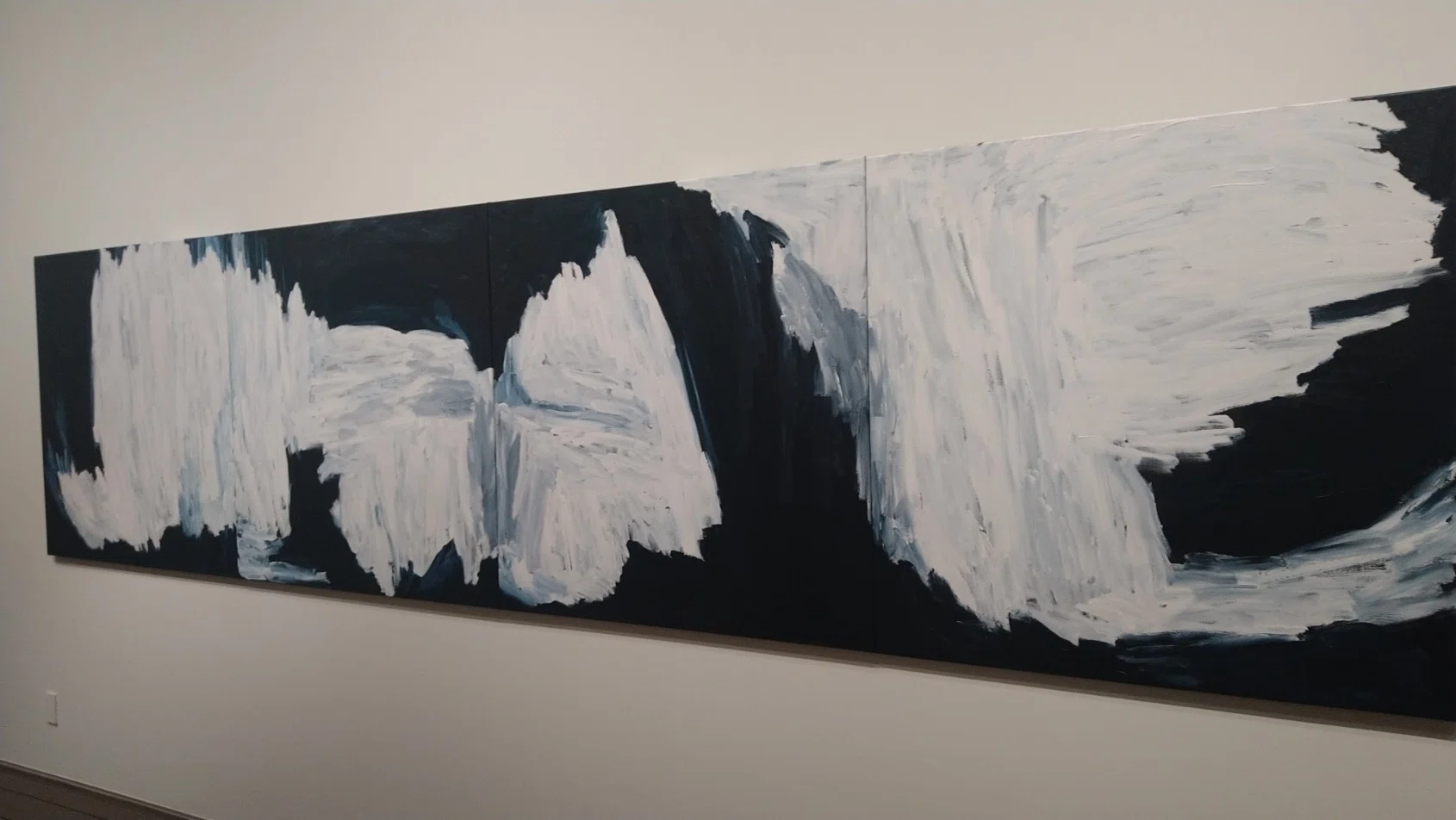 彼女たちのアボリジナルアート アーティゾン美術館【歴史を知る