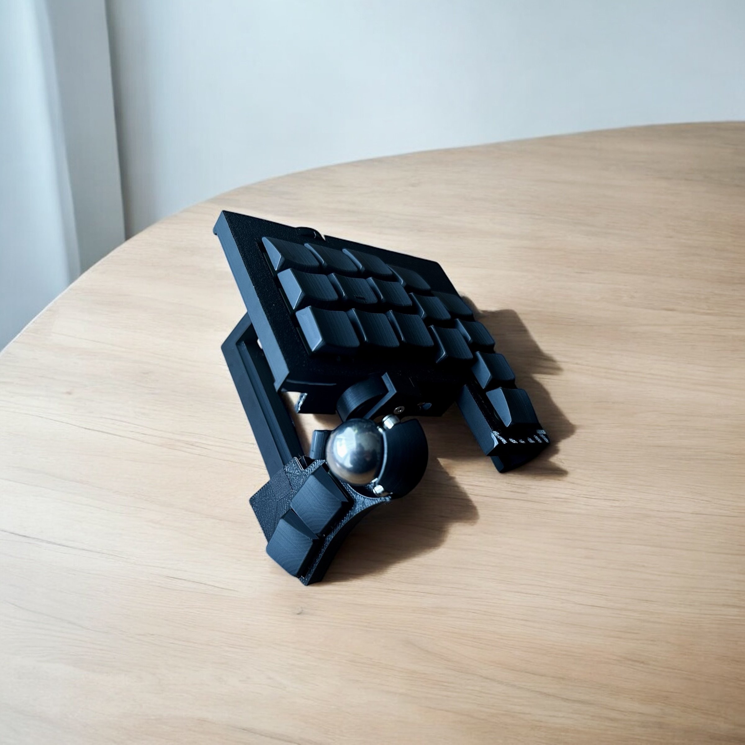 たしか自作キーボードを作っていたはず｜五十川 十一