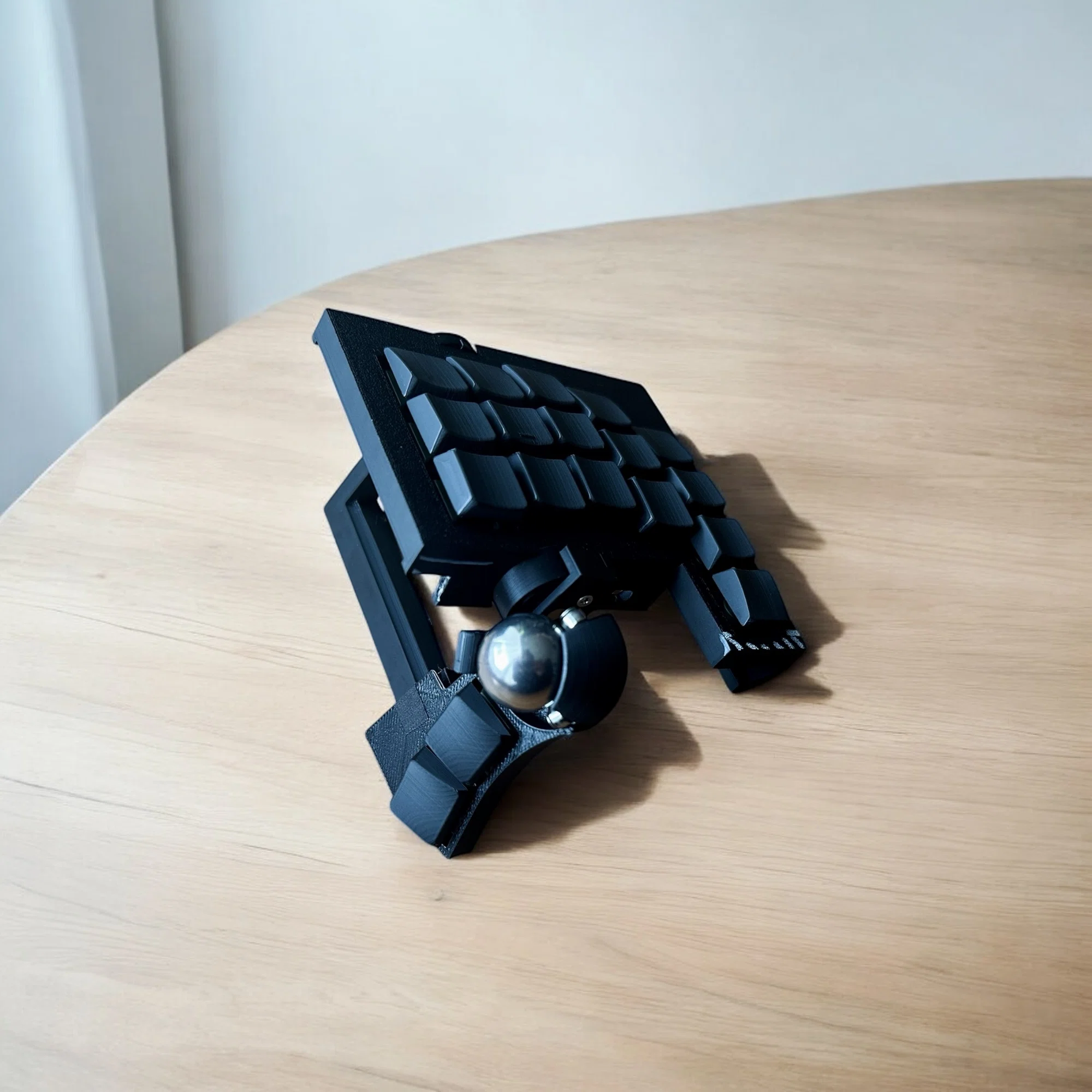たしか自作キーボードを作っていたはず｜五十川 十一