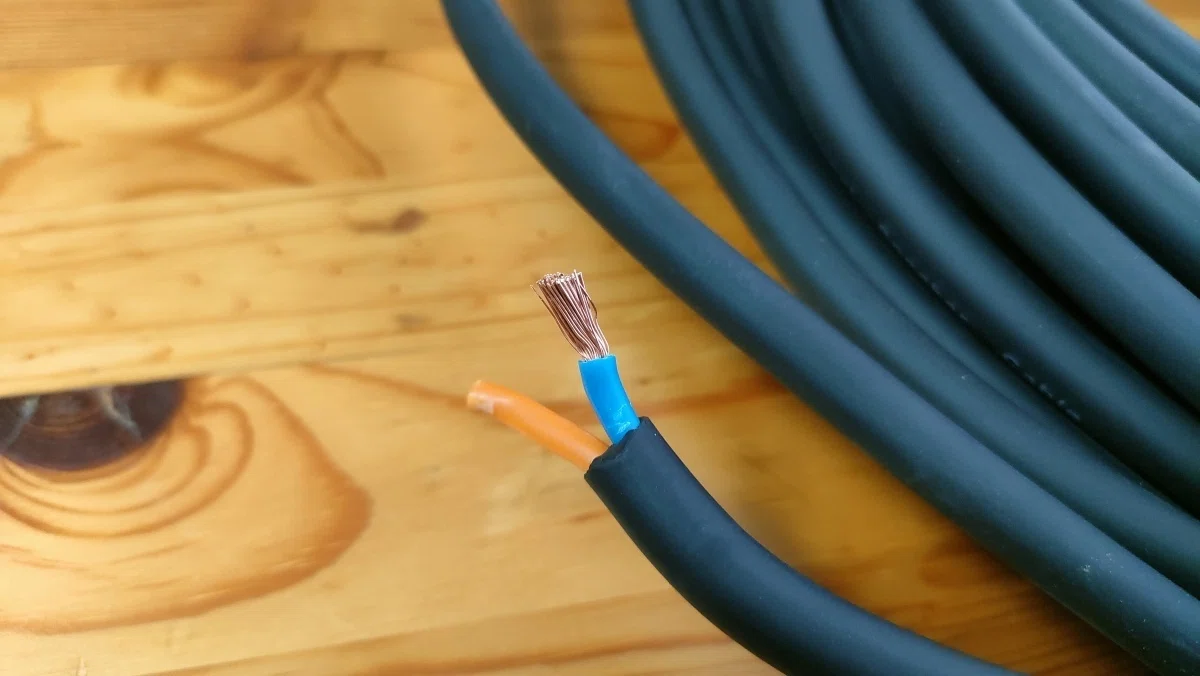 クラシックプロのスピーカーケーブルの銅線の太さ調べてみた ～導体断