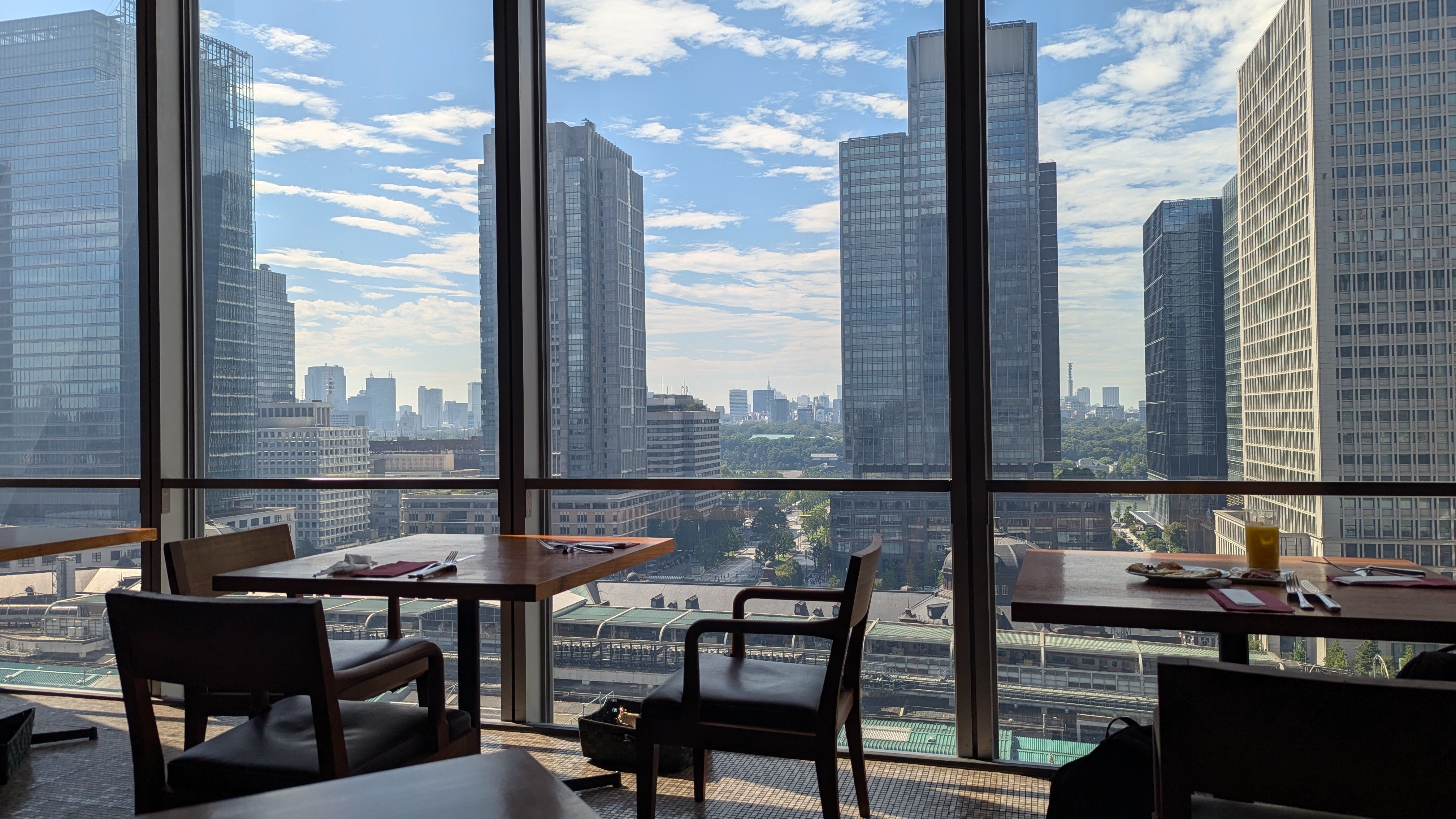 穴場発見】XEX TOKYOで生搾りモンブラン食べ放題！大人のご褒美ランチ