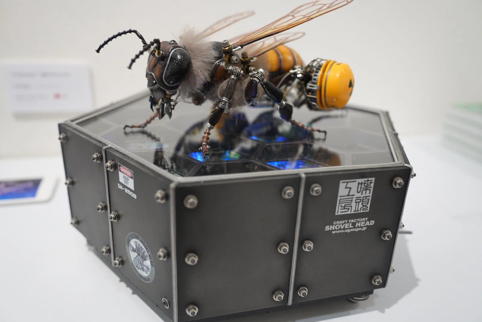 東京・銀座で見つけた愛しい虫たち。『INSECTS』（前編）【展覧会