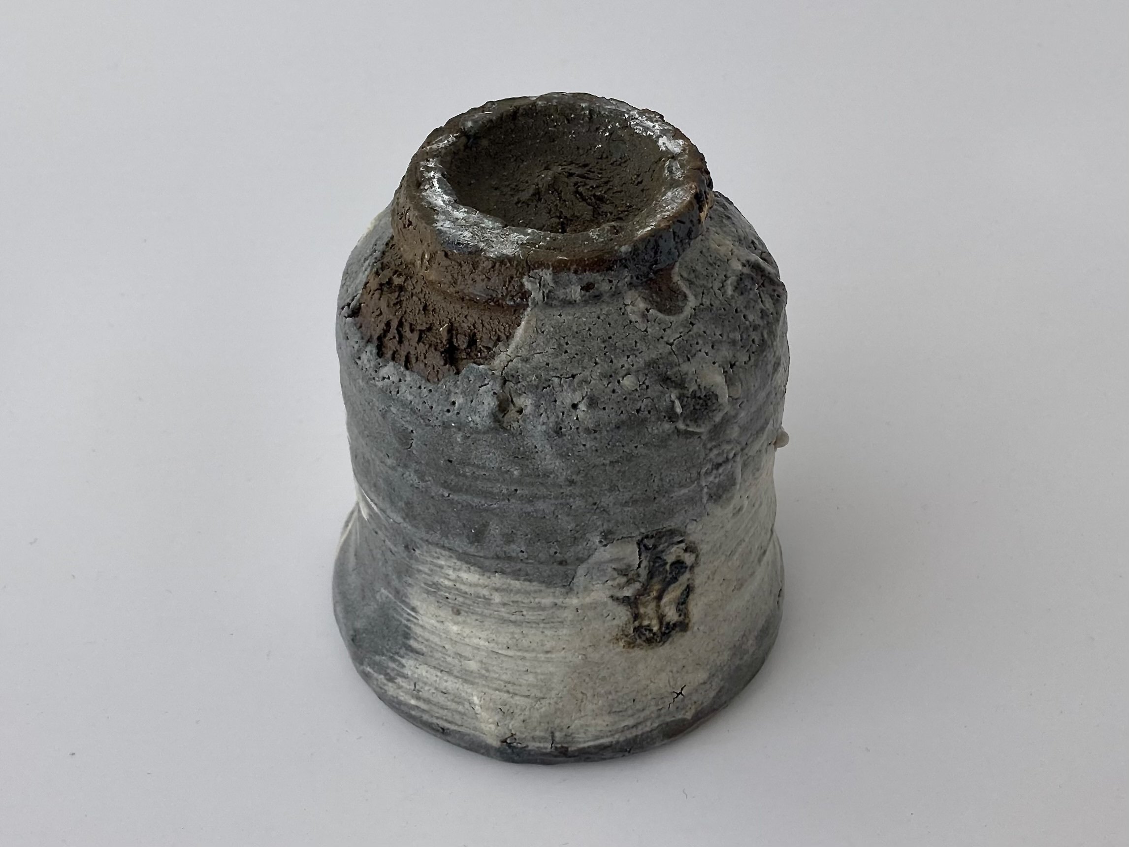 人気作家　水谷渉 作 花入 花器 作家物　薪窯焼成 人気作家 水谷渉 作 花入 花器 作家物 薪窯焼成
