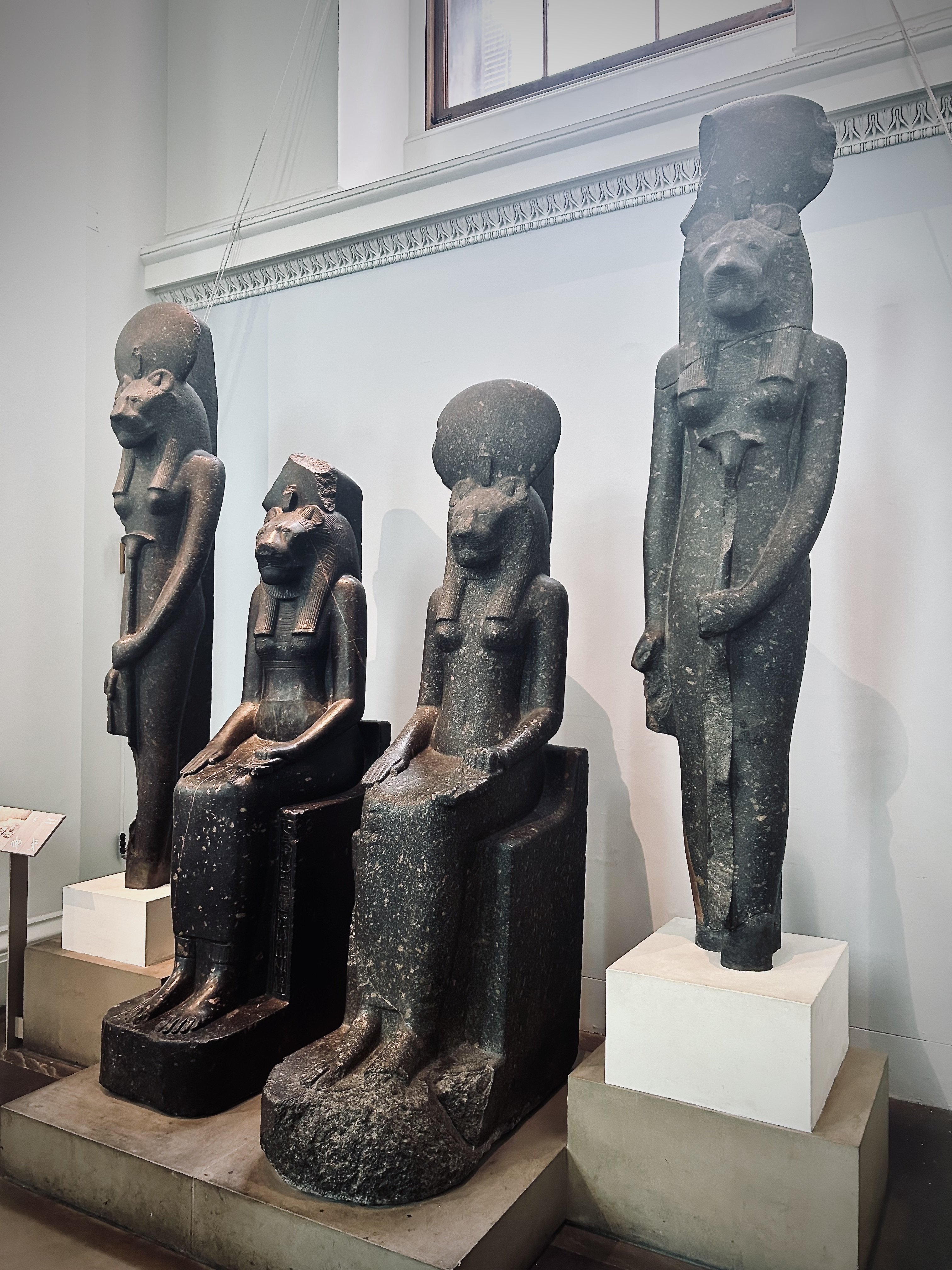 POWER OF DOGU 大英博物館2009年175P SC右上わずかにウチ POWER OF DOGU 大英博物館2009年175P SC右上わずかにウチ POWER OF