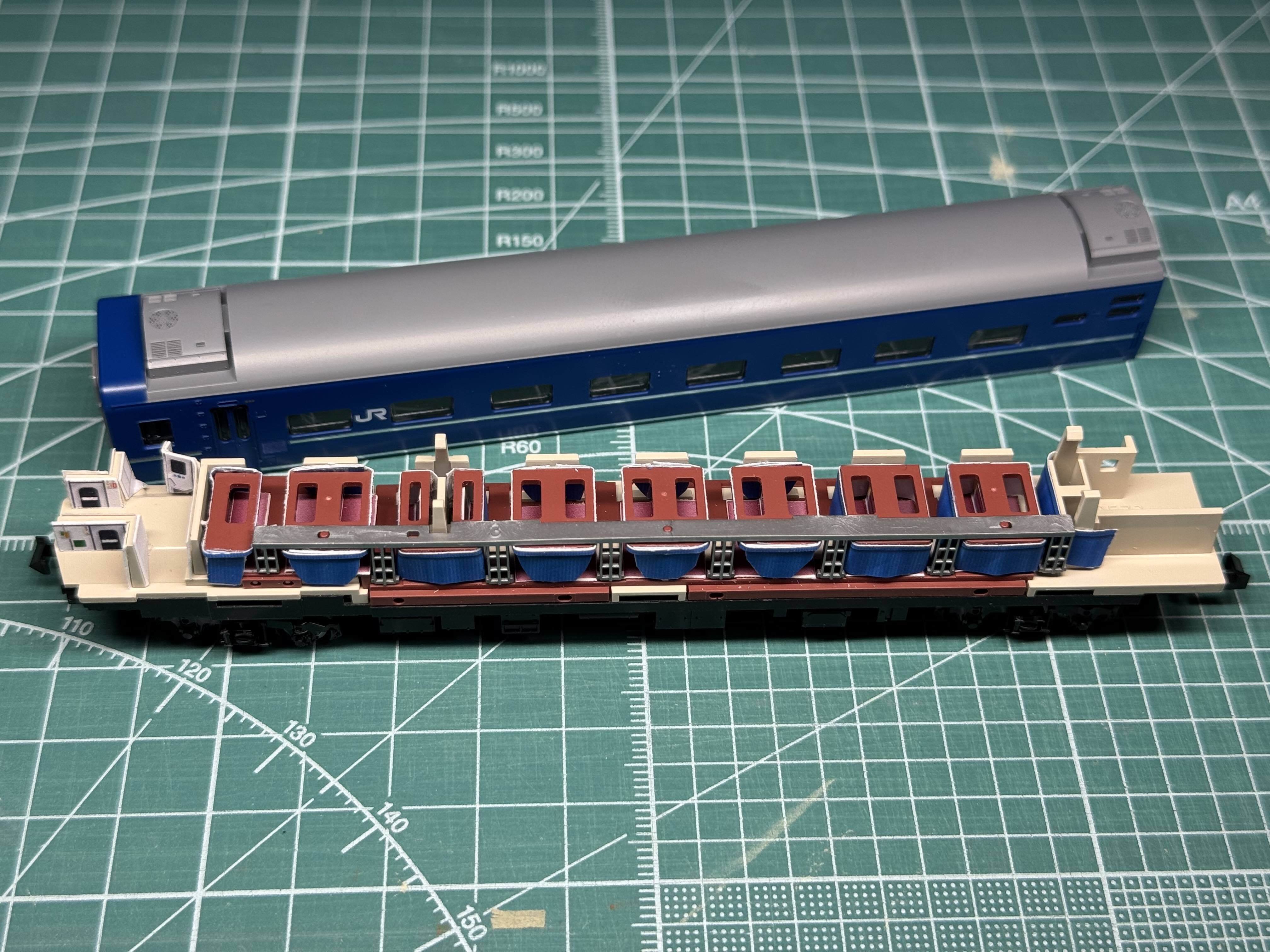 3044/3045/3046 開放B寝台車「オハネフ25-100(九)」内装クラフトシート